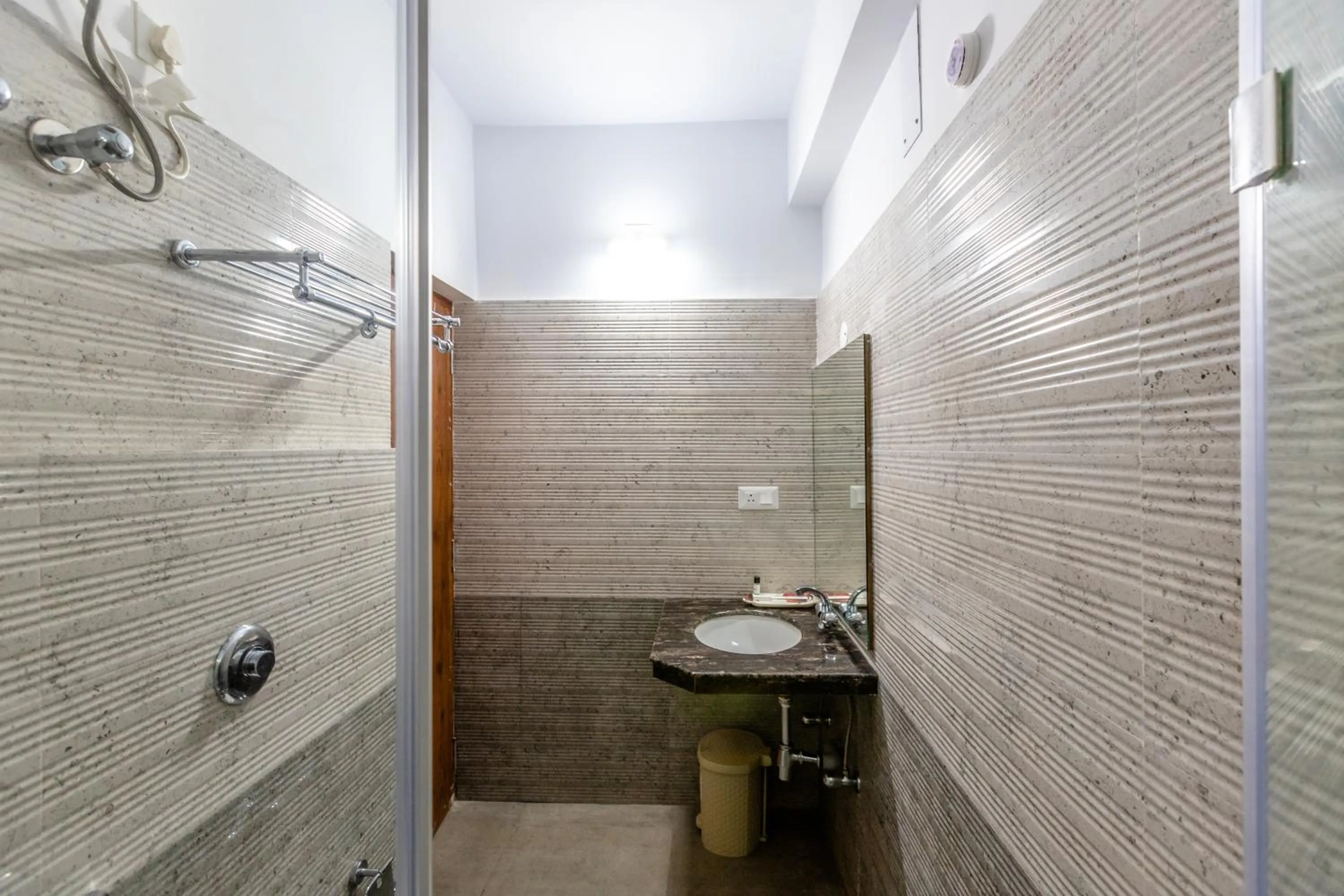 Bathroom in The Piku's Inn