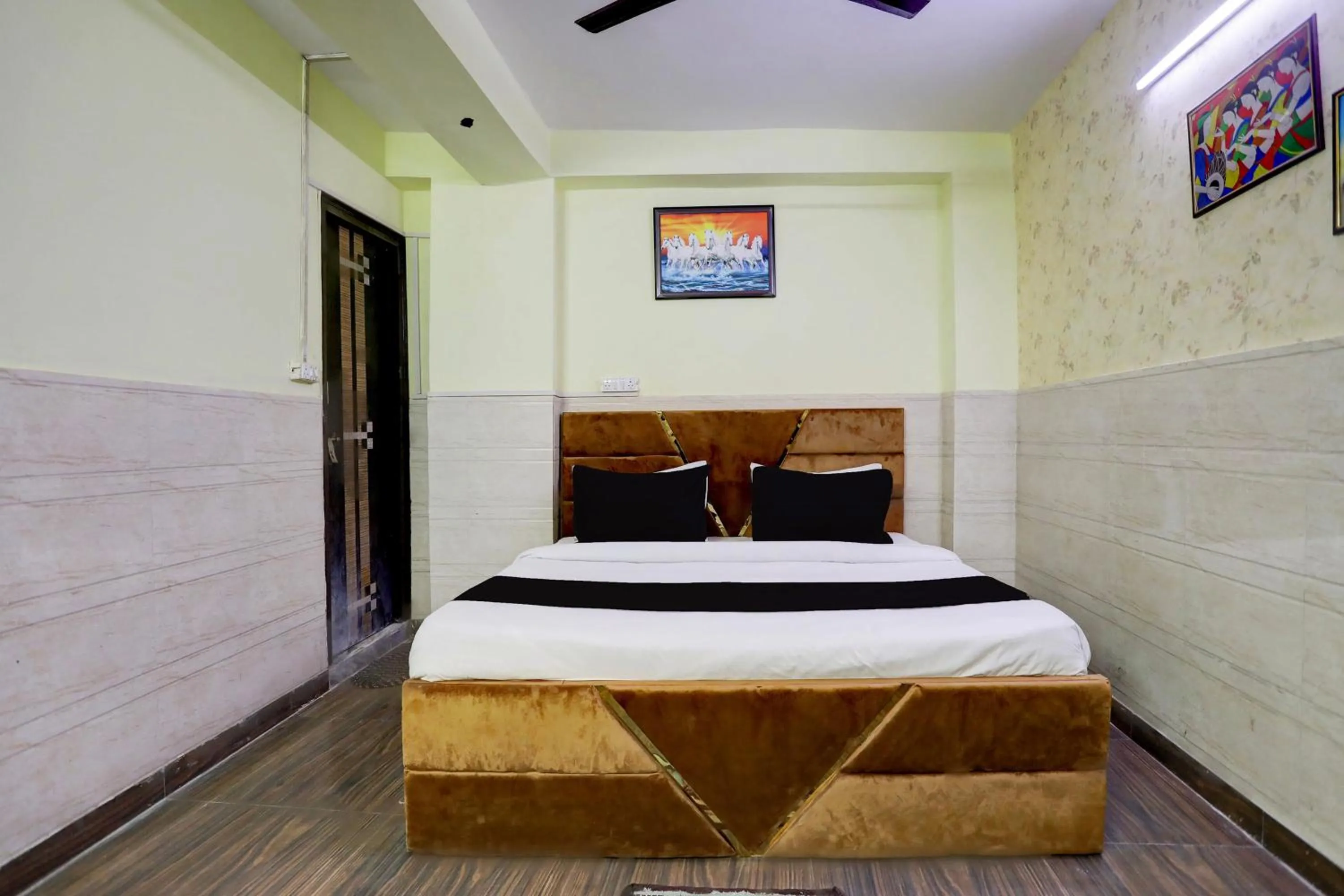 Bedroom, Bed in Hotel O vista 18 inn