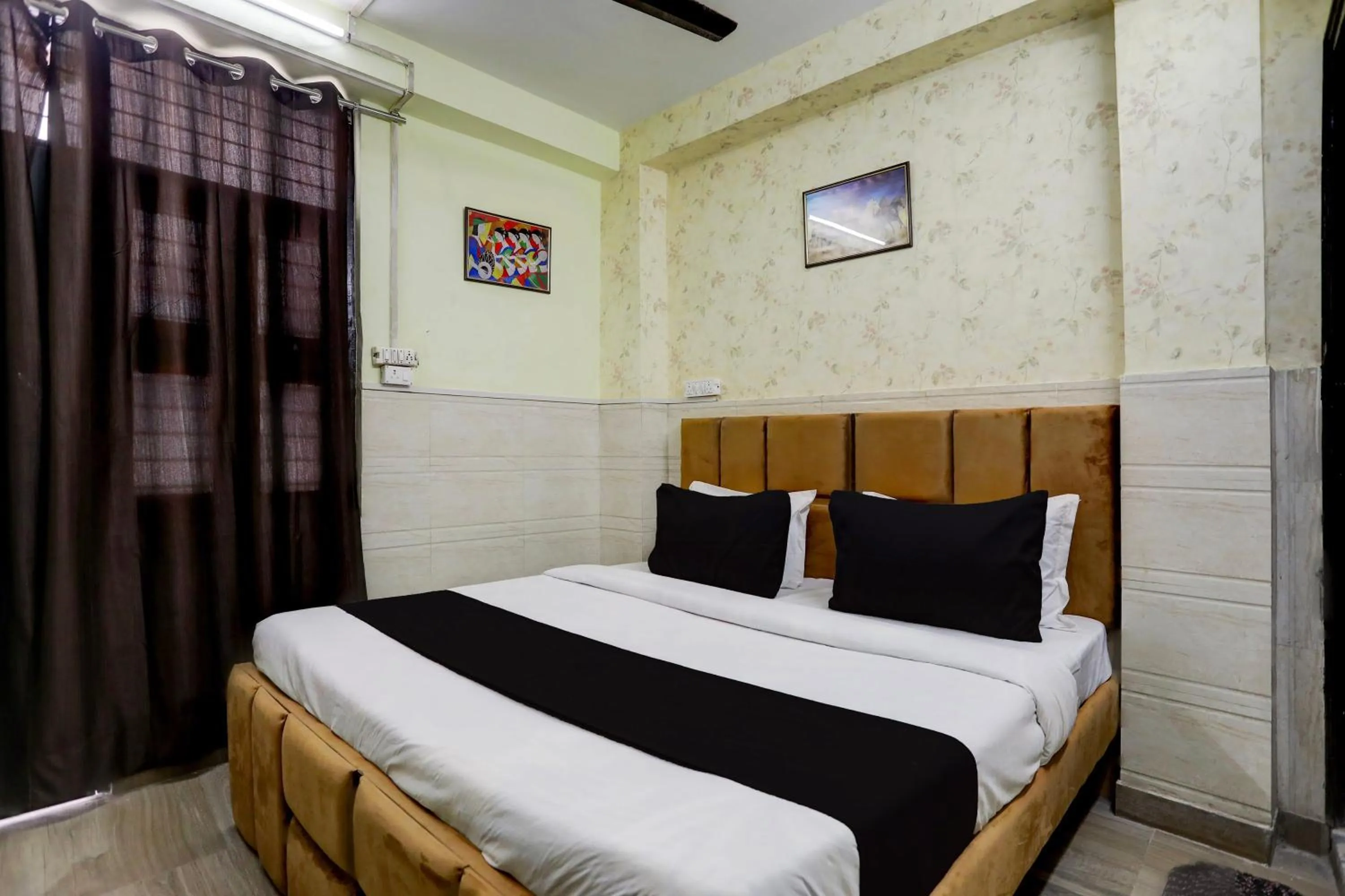 Bathroom, Bed in Hotel O vista 18 inn