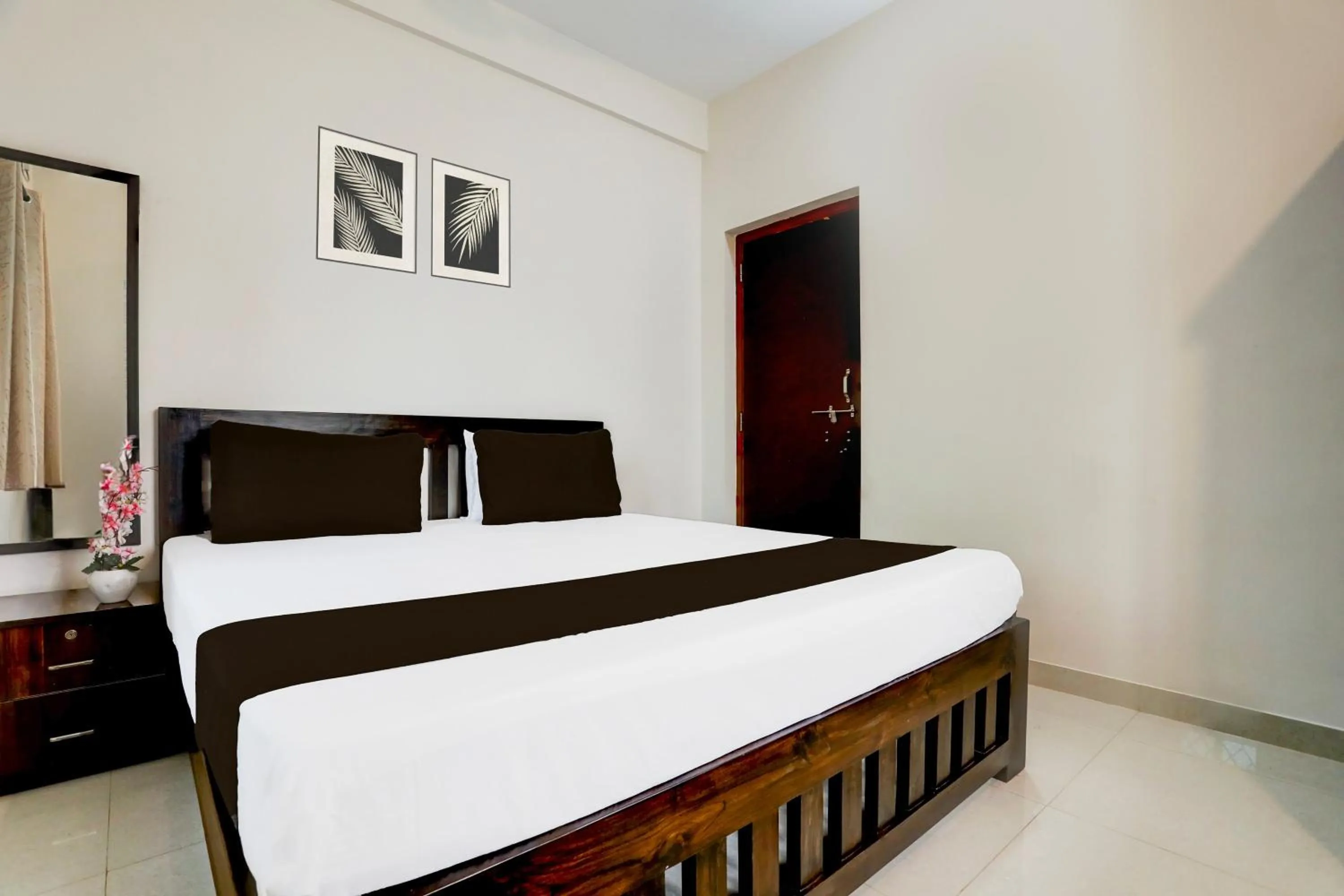 Bedroom, Bed in Hotel O Aqua Service Apartments