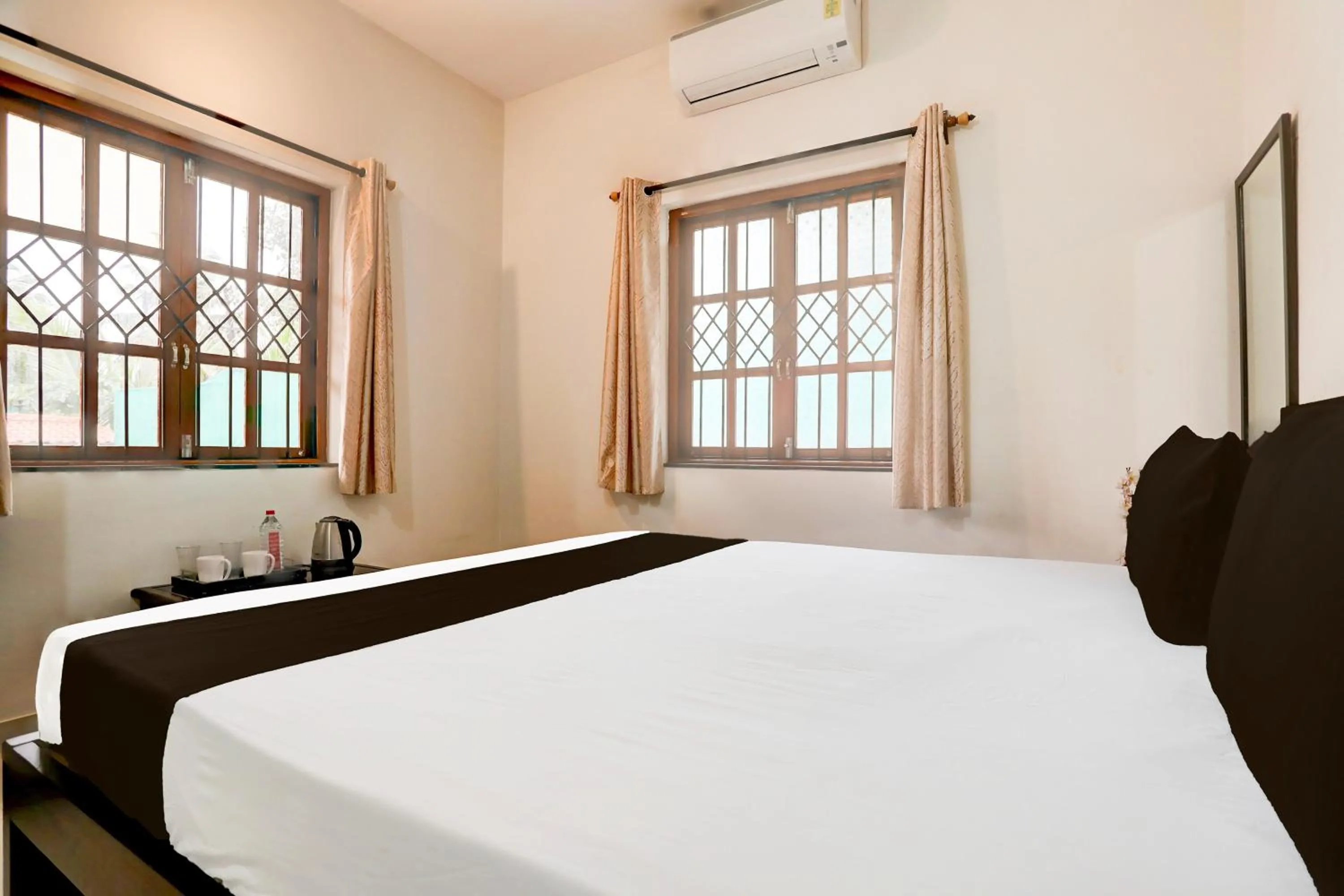 Bedroom, Bed in Hotel O Aqua Service Apartments