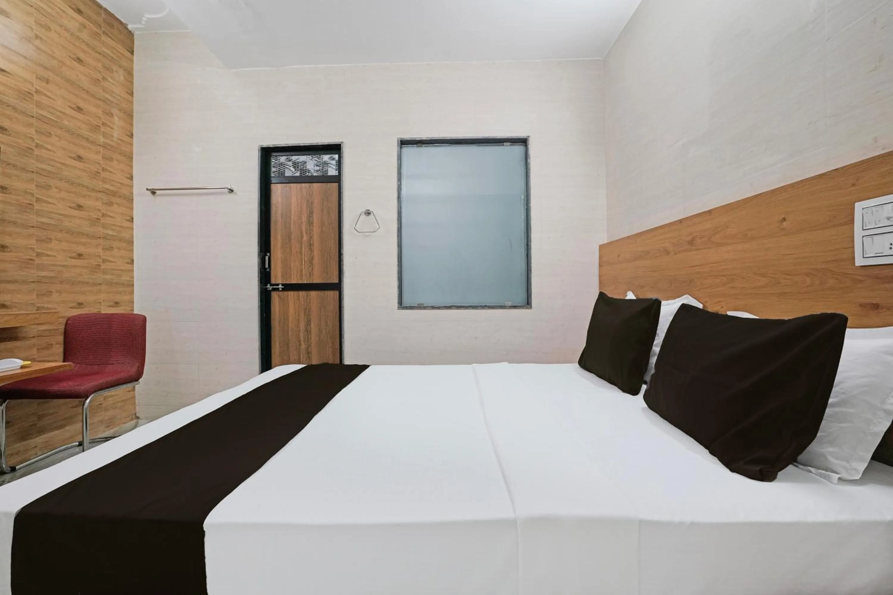 Bedroom, Bed in Hotel O H.R.KING HOTEL