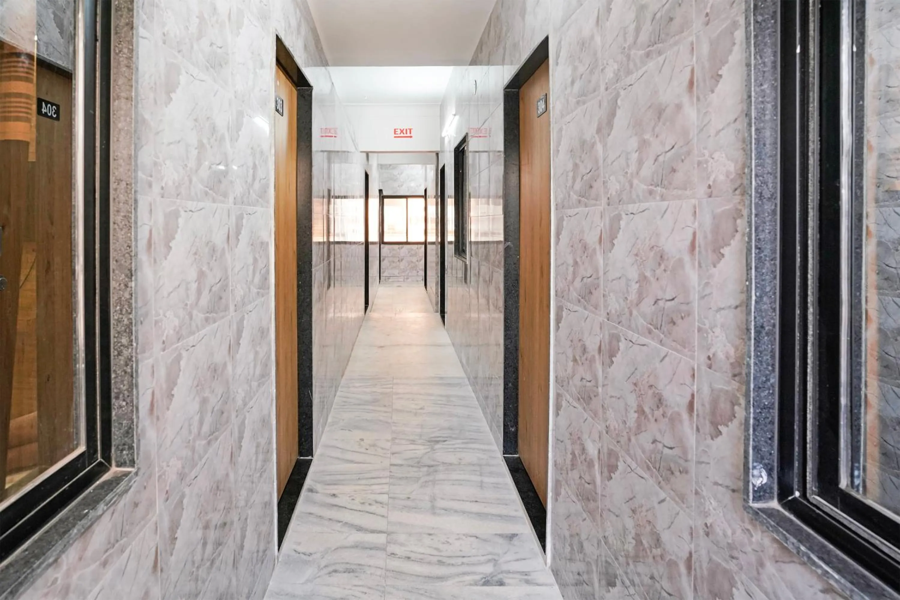 Lobby or reception in Hotel O H.R.KING HOTEL