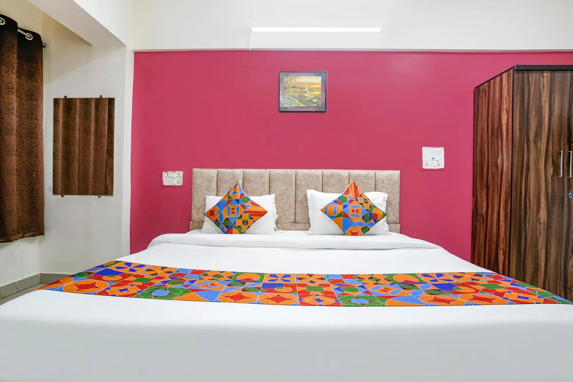 Bed in Via Sunset Residency - Nr Apollo Hospitals