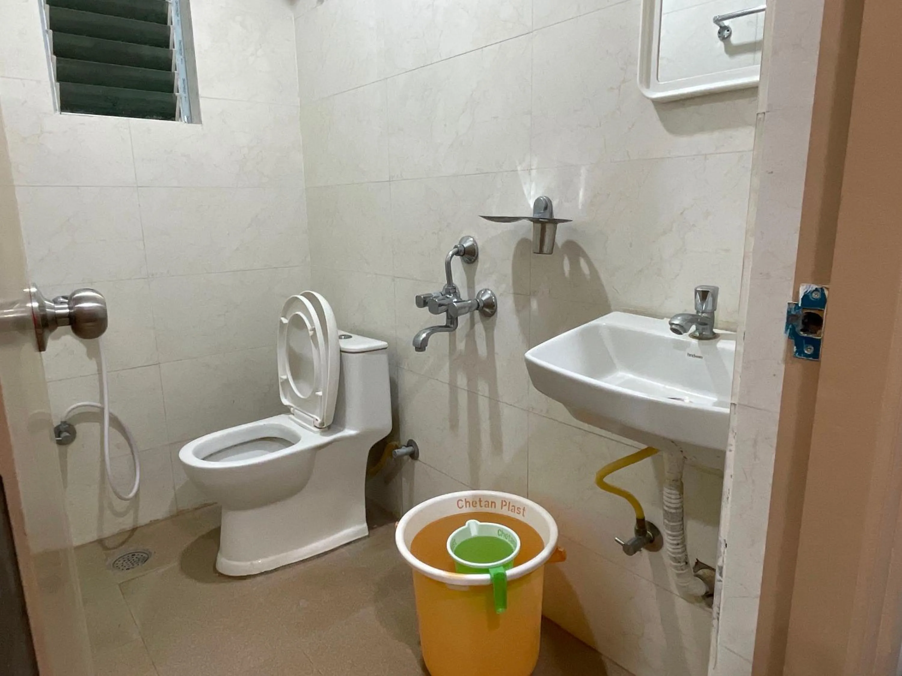 Bathroom in Hotel O Helloworld tech view