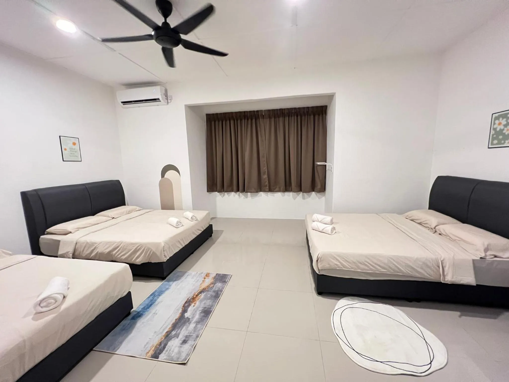 Bedroom, Bed in FunkyVila4 14PAX 4BR Near188Tower, ArtStreet, HTTA