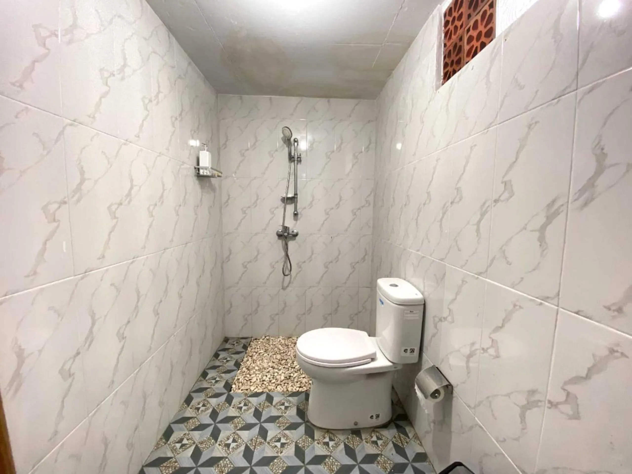 Bathroom in Belvilla Serene Paradise Resort Batur Hot Spring