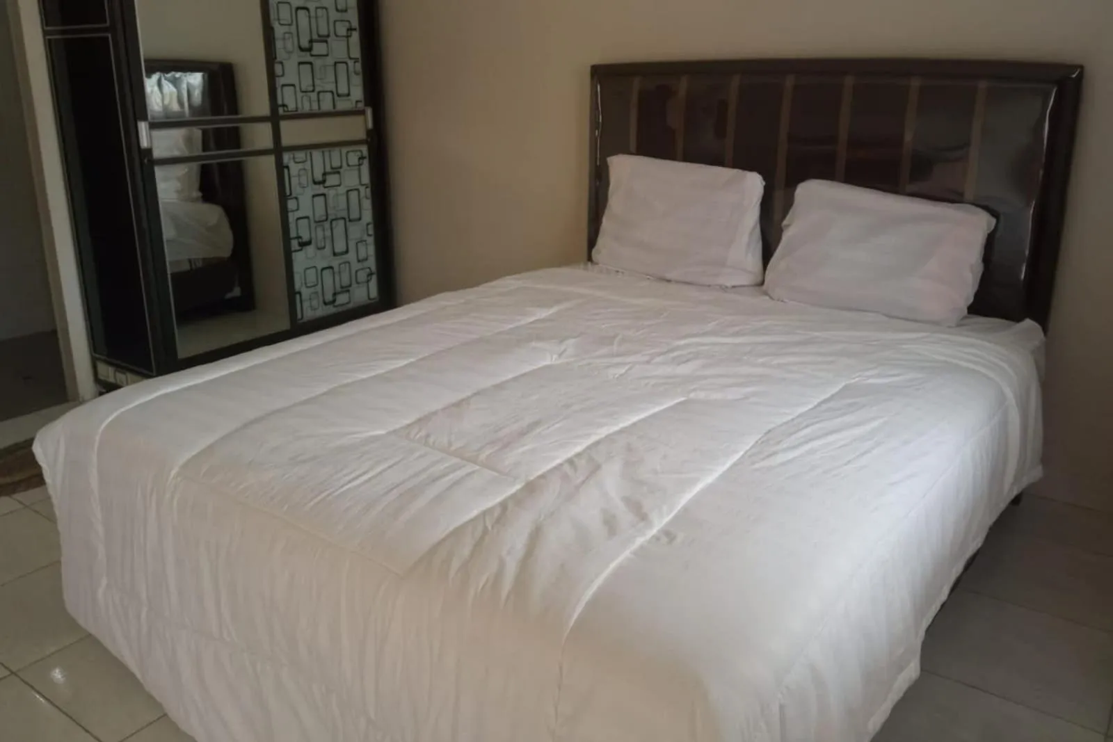 Bedroom, Bed in Hotel O Fathir Homestay SyariahNearRM Raso Situjuah