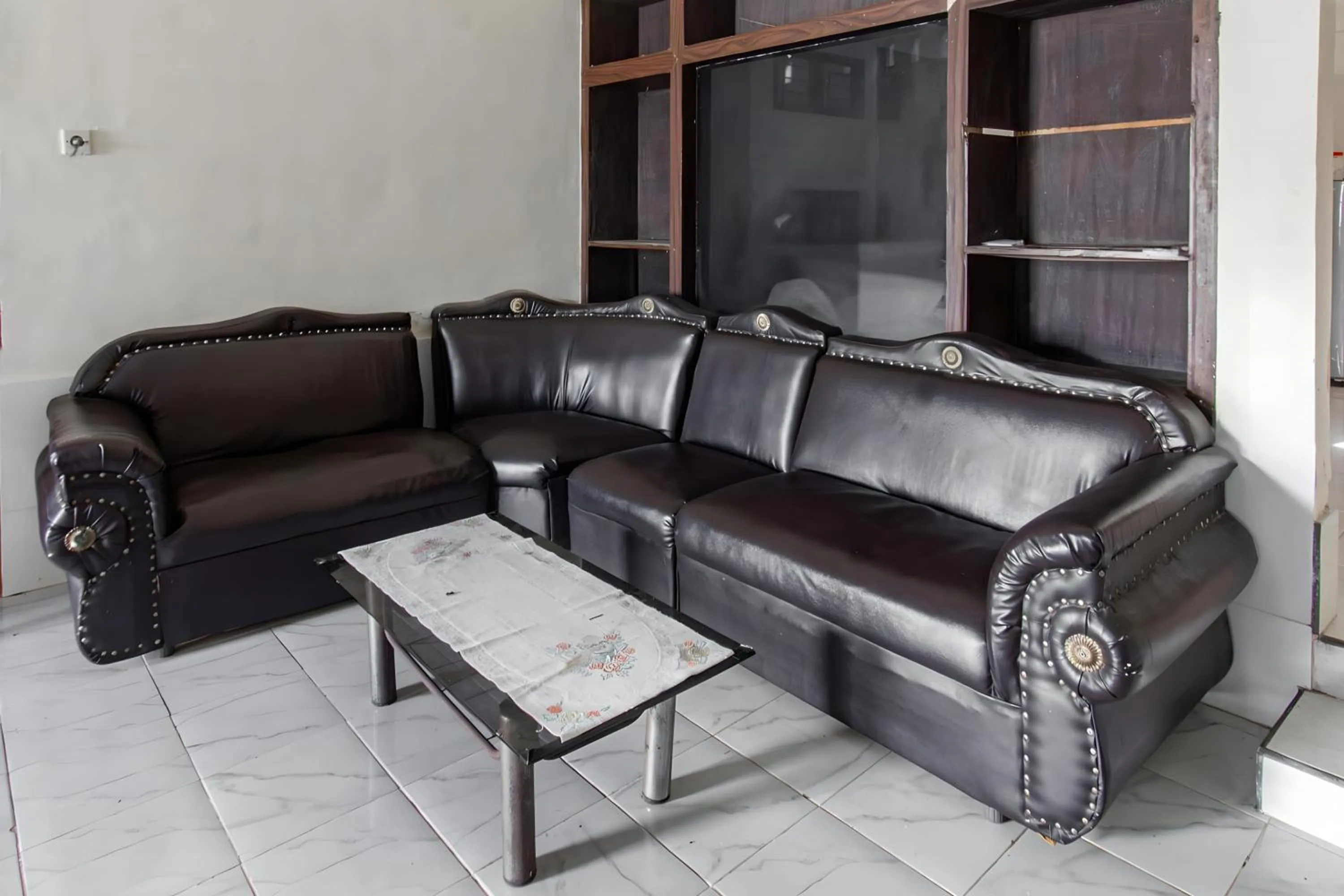 Lobby or reception in OYO 93582 Liani Homestay Syariah