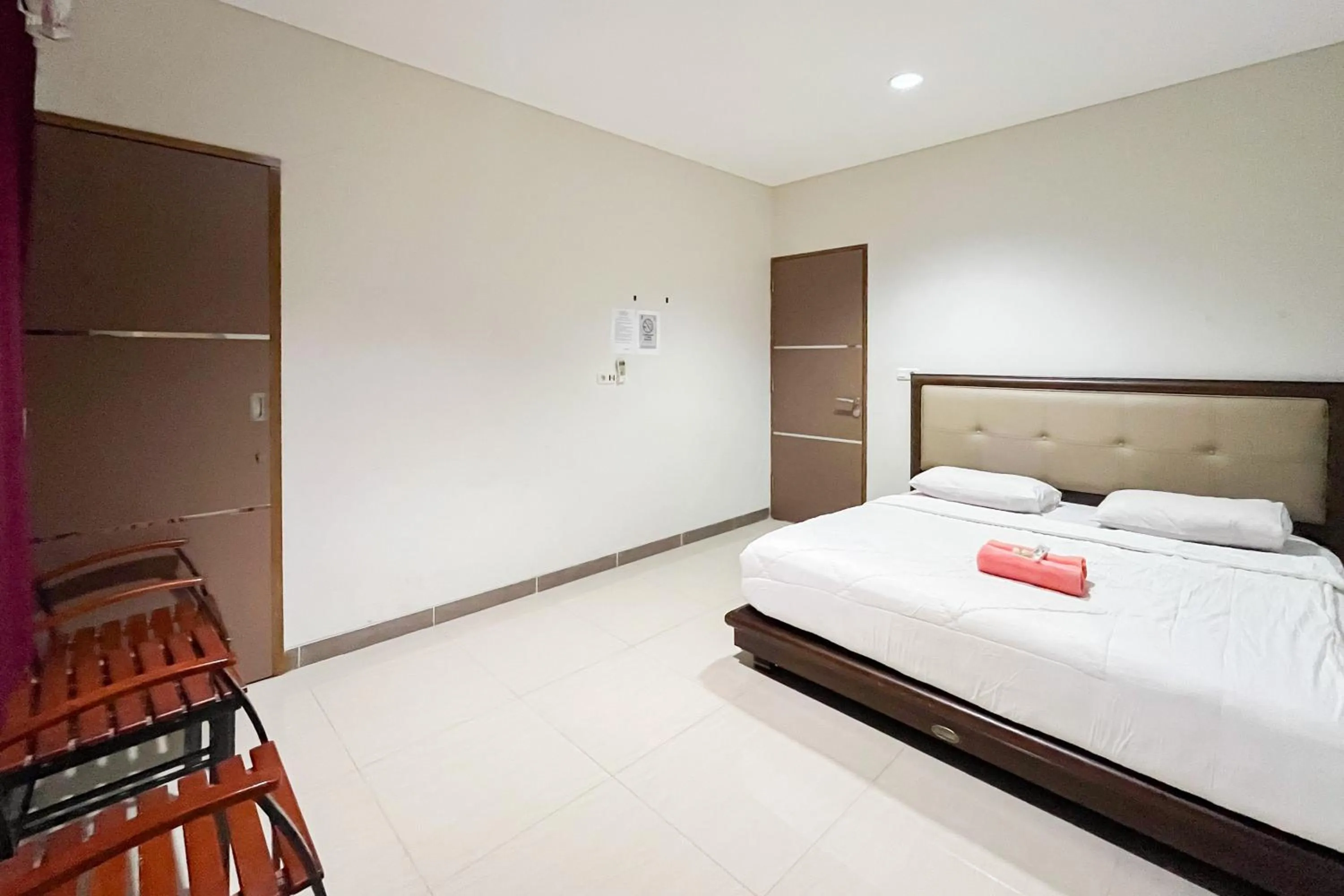 Bedroom, Bed in Urbanview Hotel Wongso Pangkal Pinang