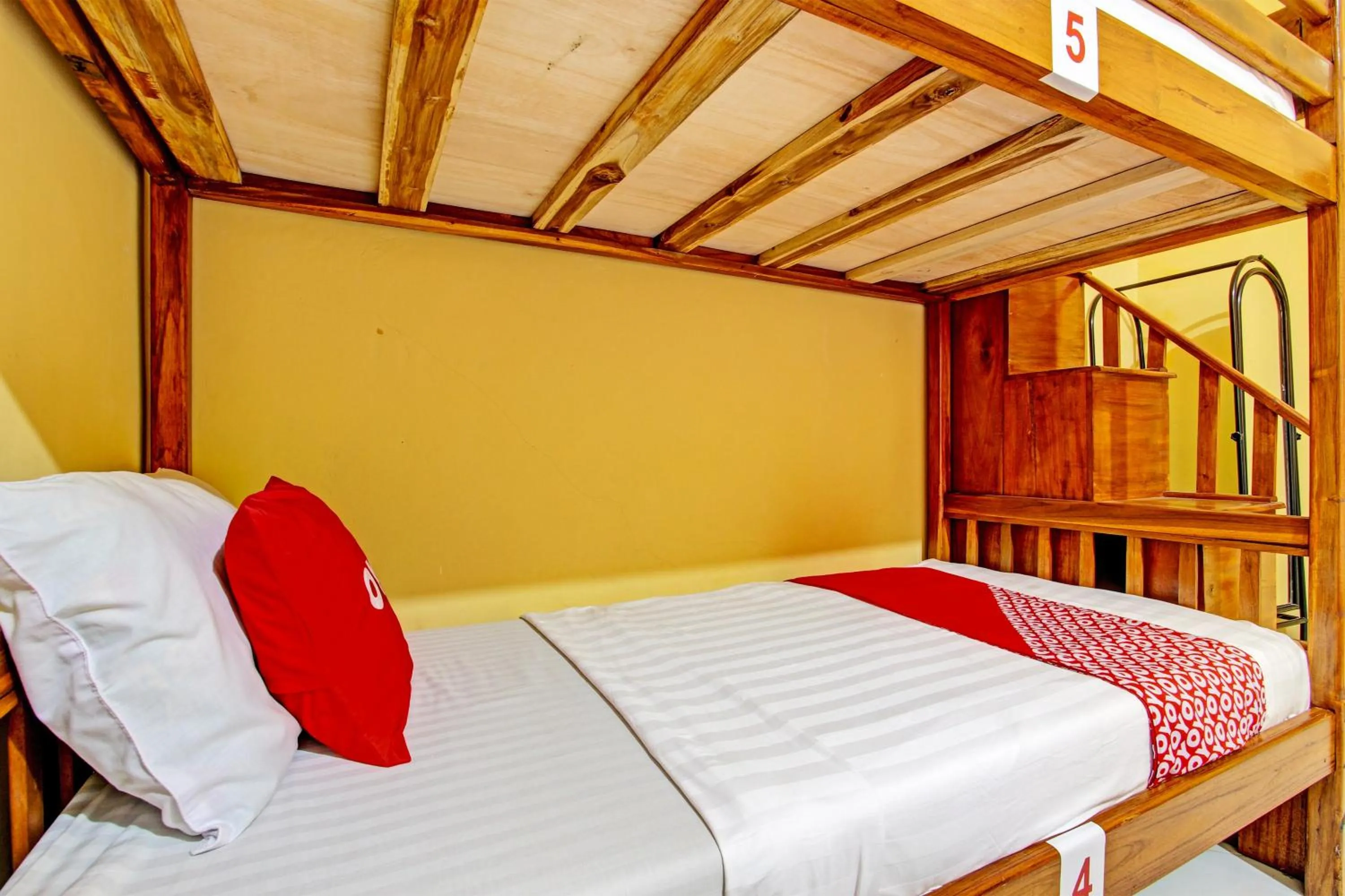 Bedroom, Bed in Hotel O Puri Adem 86 Syariah BunkbedNearMerapi Golf Club