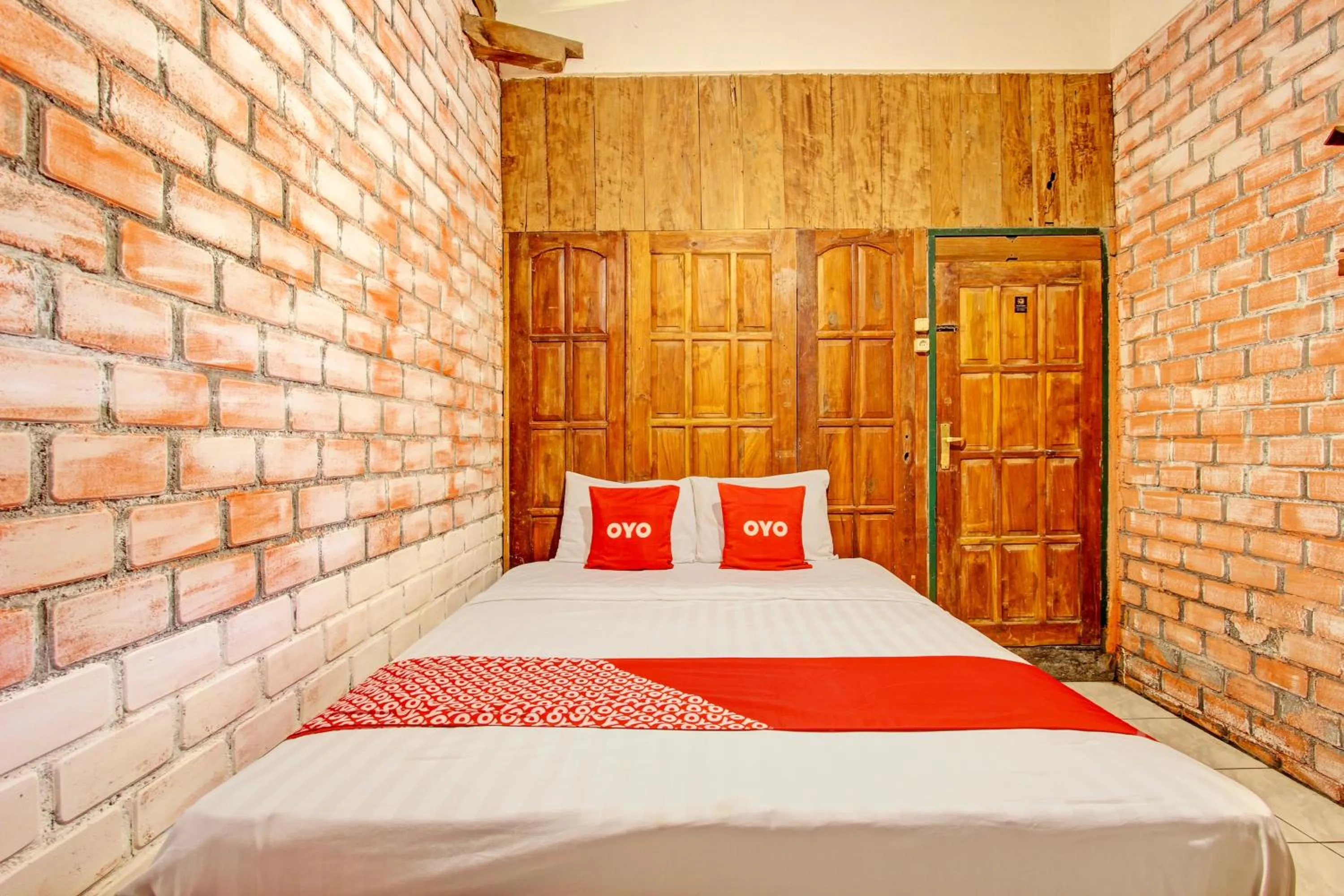 Bedroom in Hotel O Omah Baturan Syariah