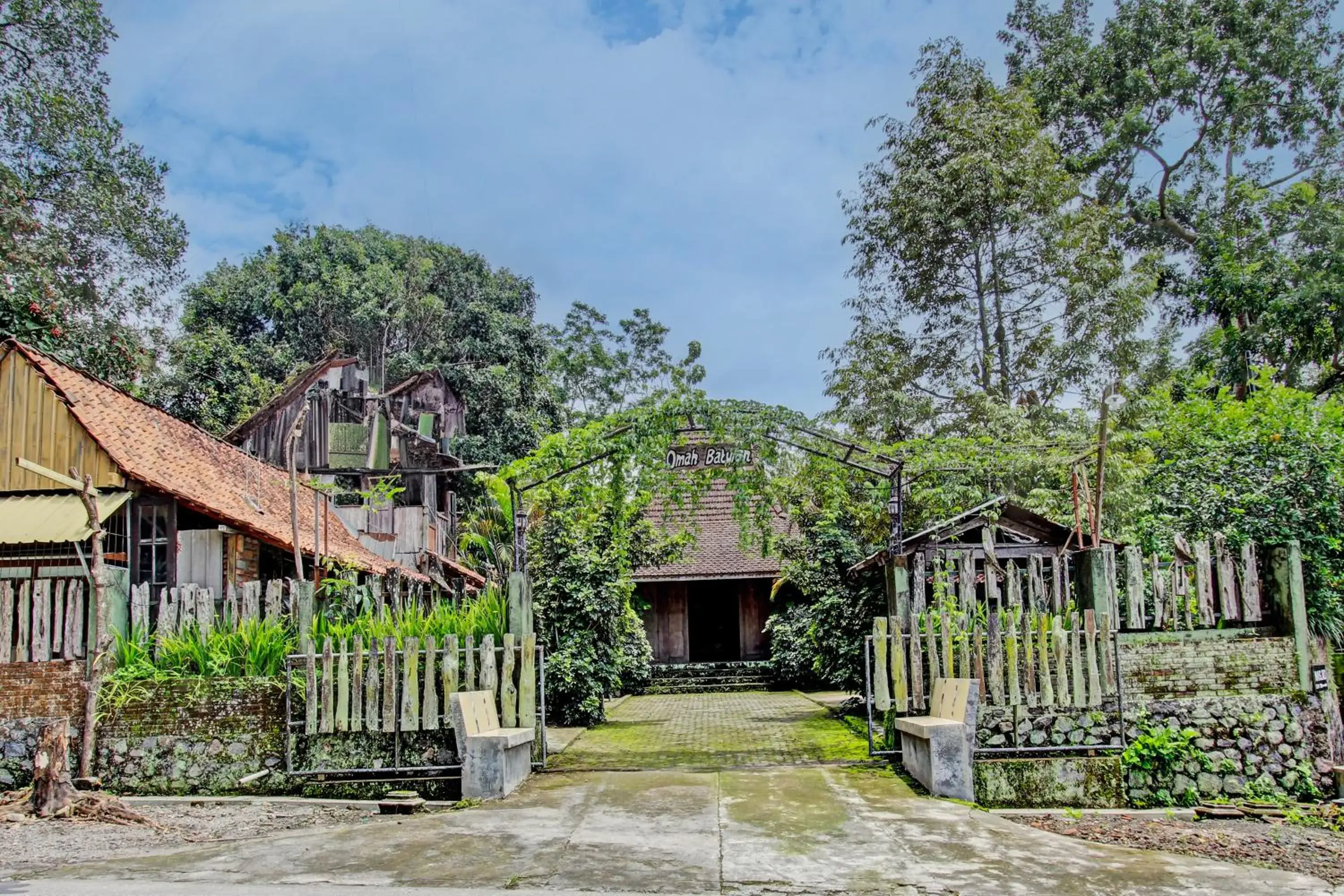 Hotel O Omah Baturan Syariah Hotel O Omah Baturan Syariah