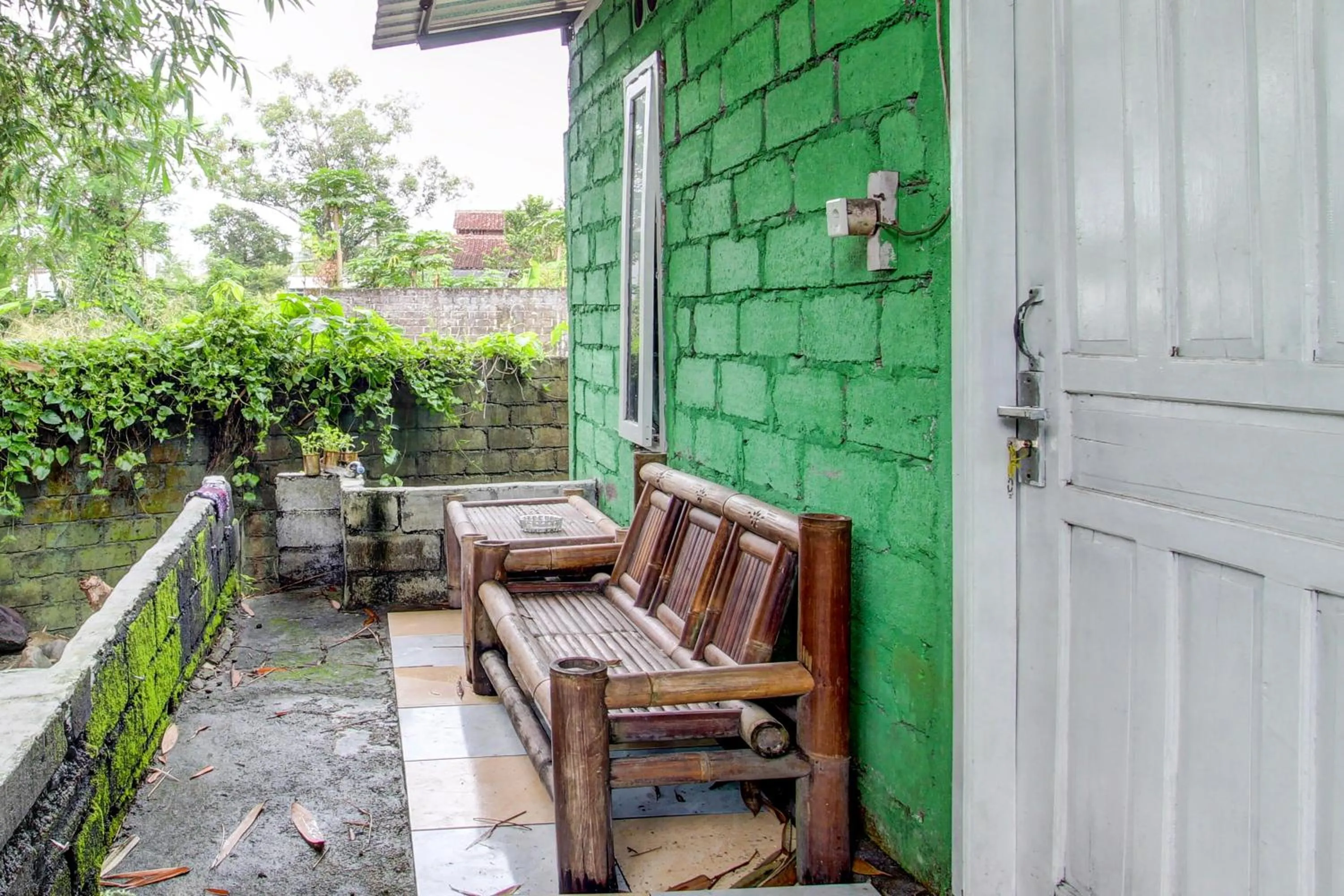 Lobby or reception in Hotel O Homestay Bambu Oerip Syariah