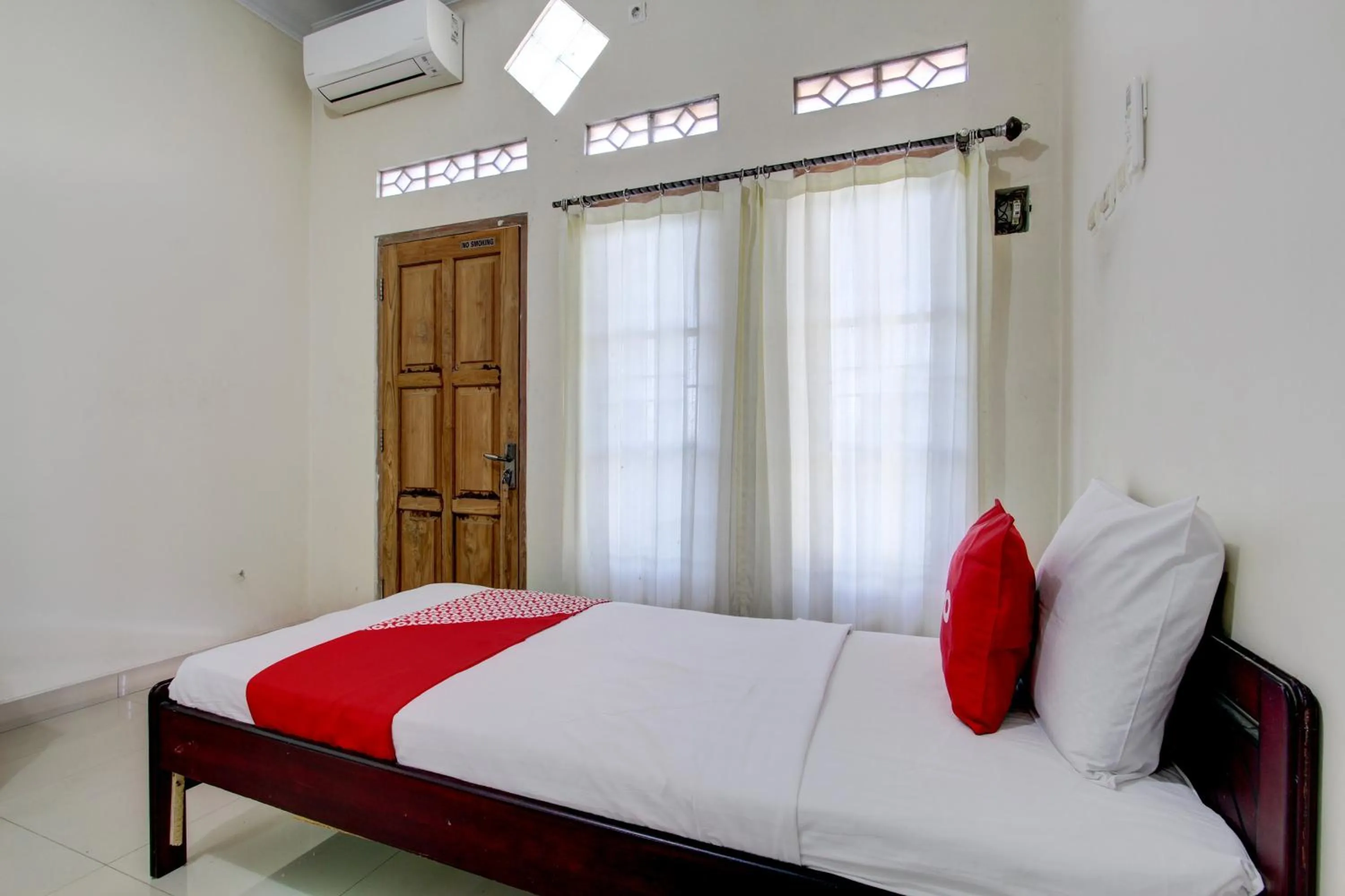Bedroom in OYO 93600 Barong Ijo Homestay Syariah