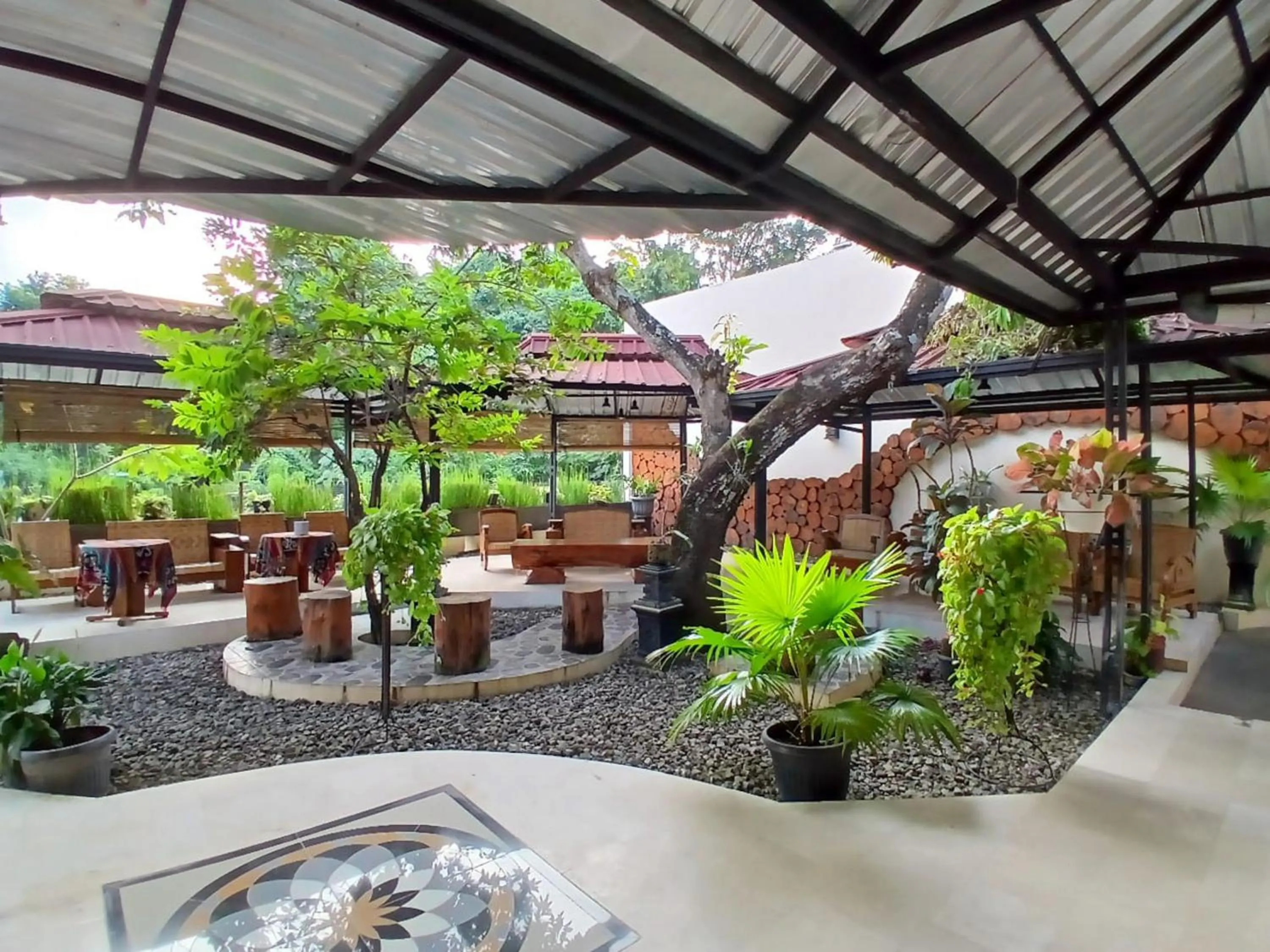 Property building in RedDoorz at Ndalem Eyyang Syariah Stasiun Klaten