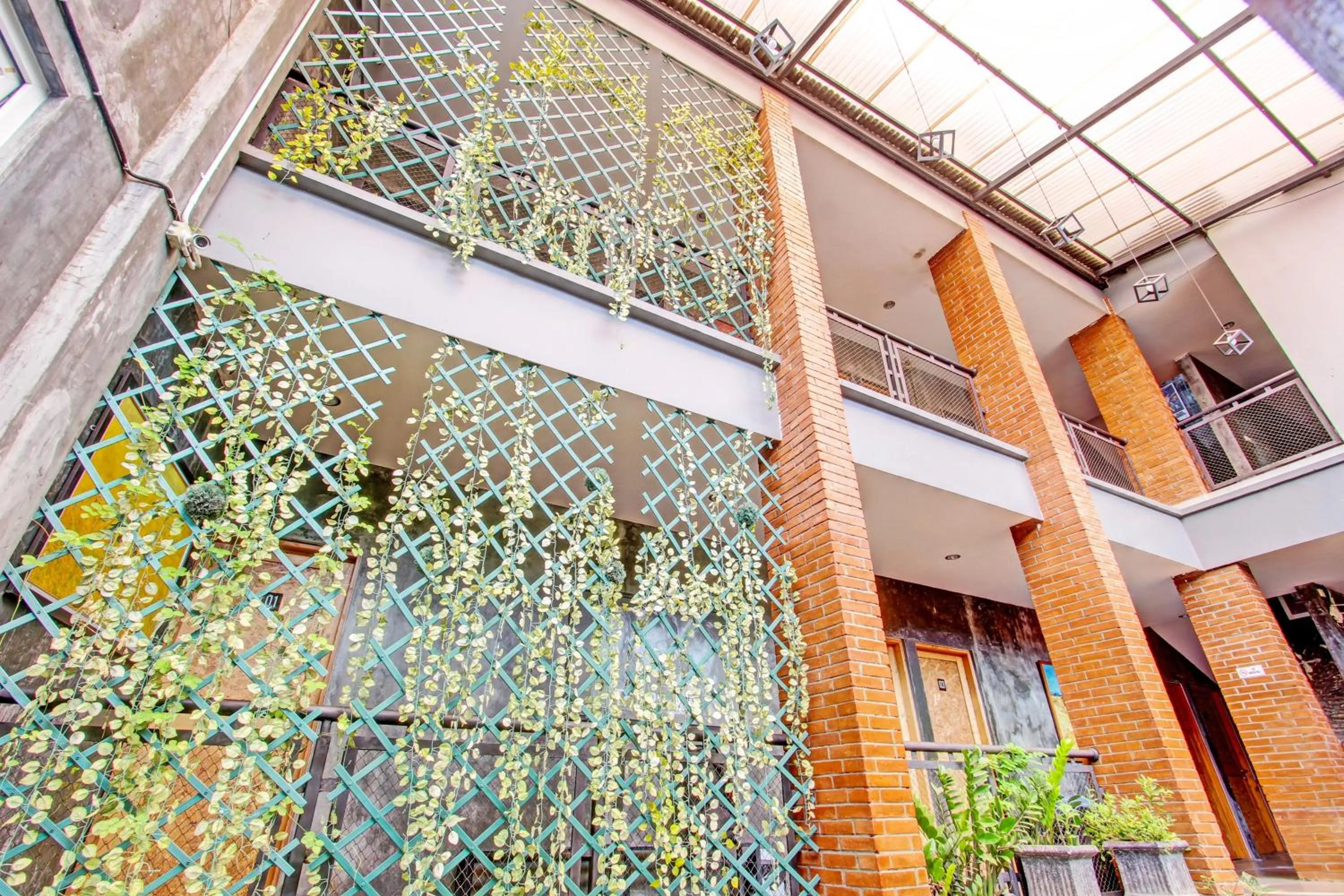 Facade/entrance in Hotel O Penak Malioboro Bunk Bed