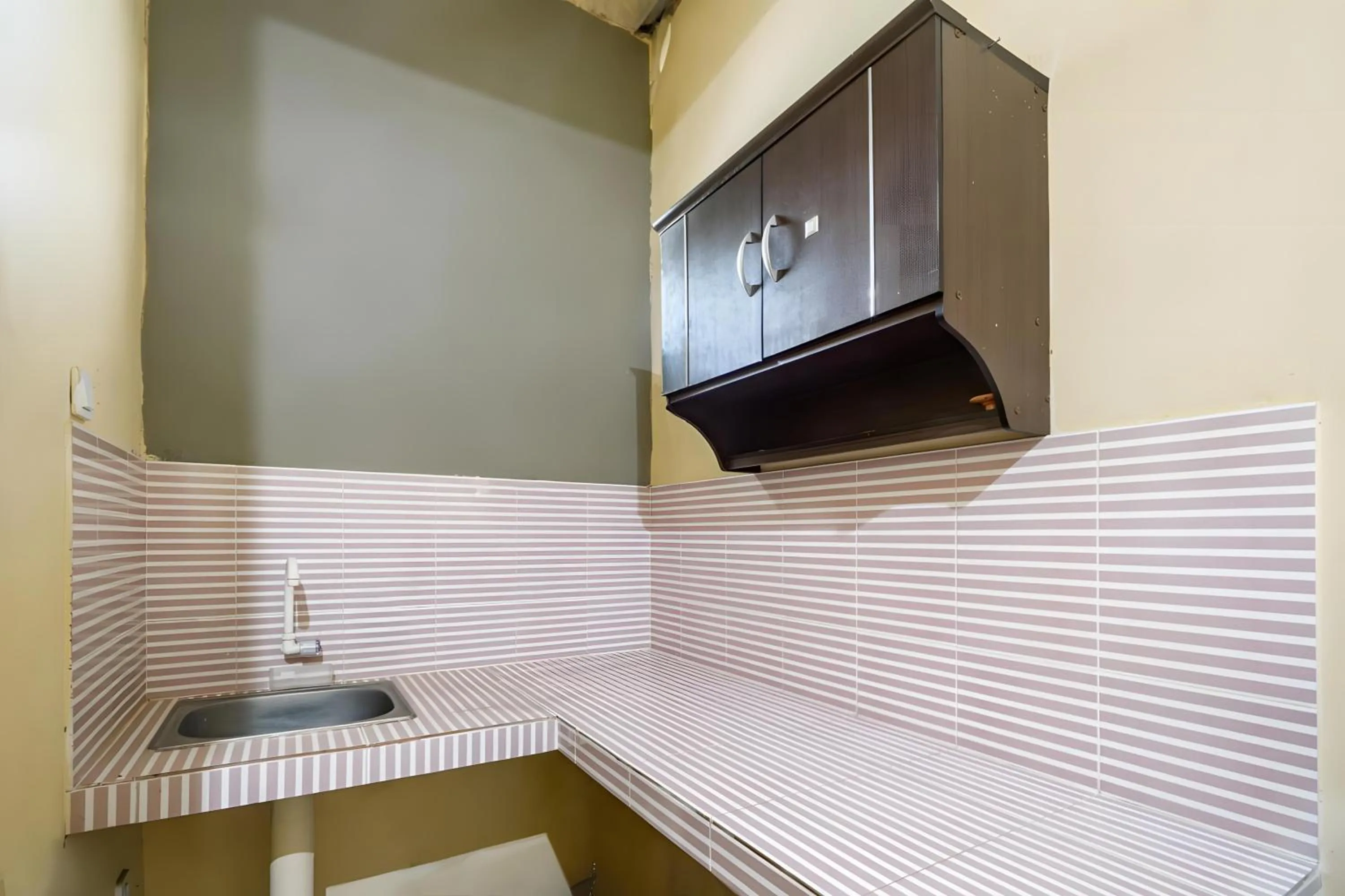 Bedroom in Hotel O Kencana Homestay Syariah Near Masjid AL-BAROKAH Kanyuran