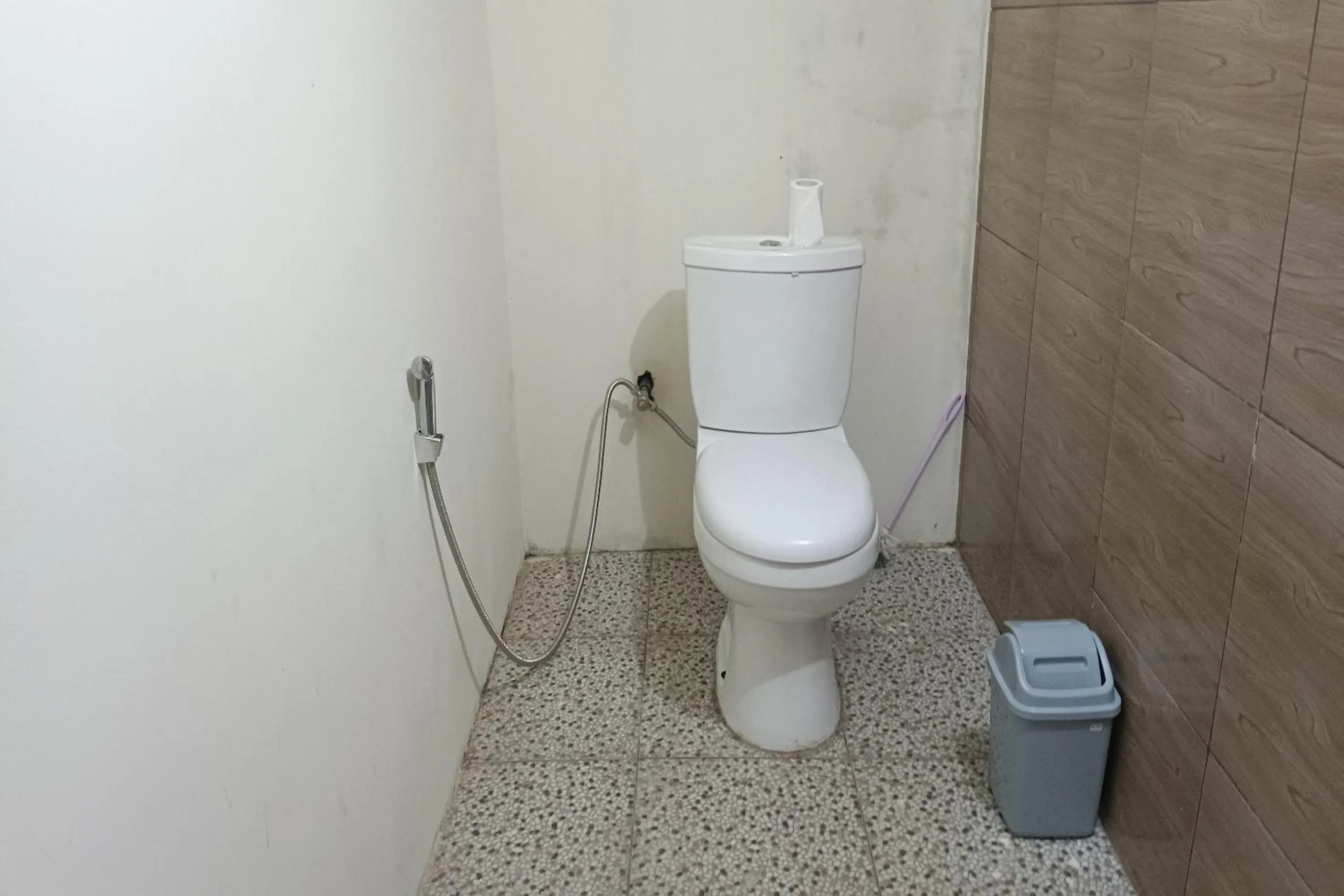 Bathroom in Hotel O Avocado Homestay