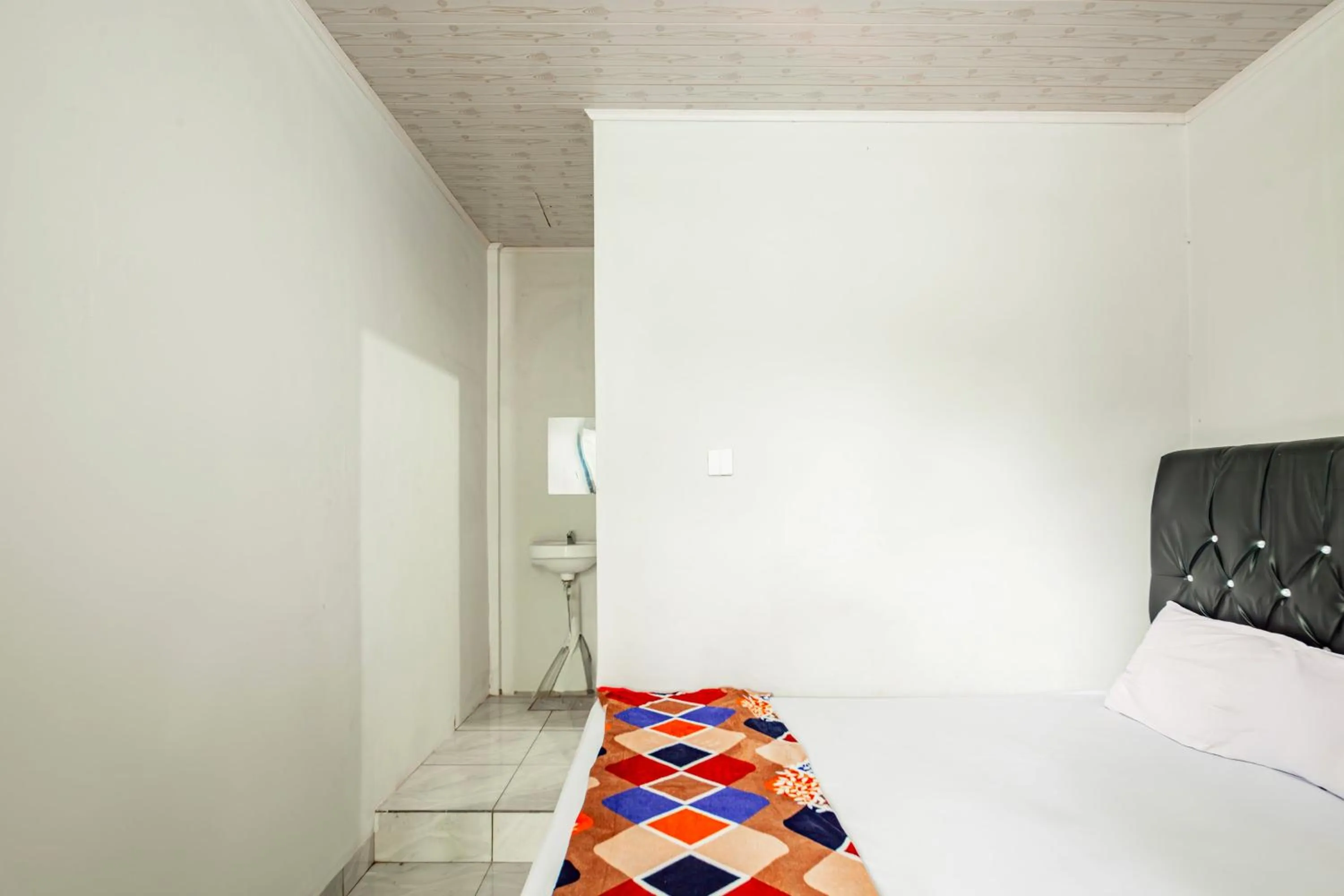 Bedroom, Bed in Hotel O Wongso Residence Syariah