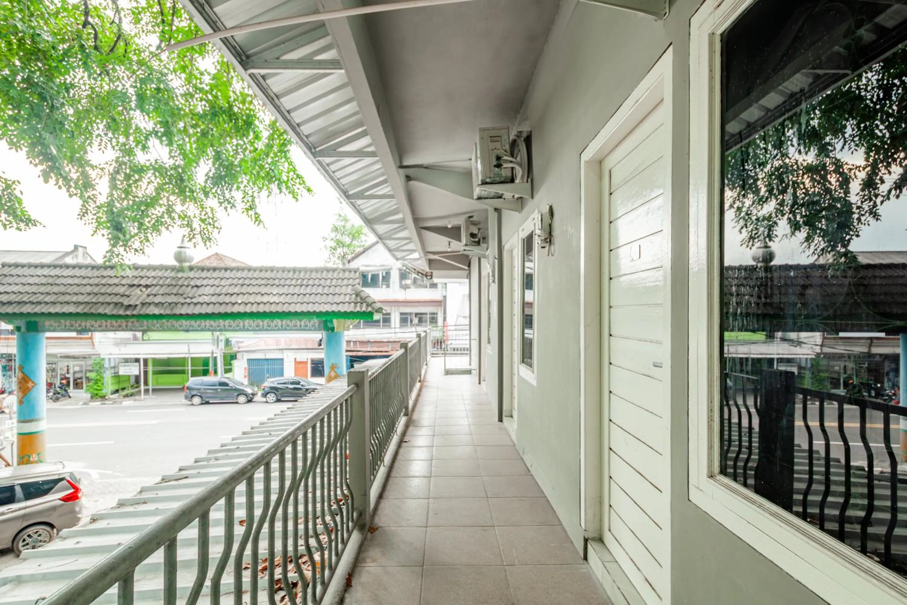 Lobby or reception in Hotel O Wongso Residence Syariah