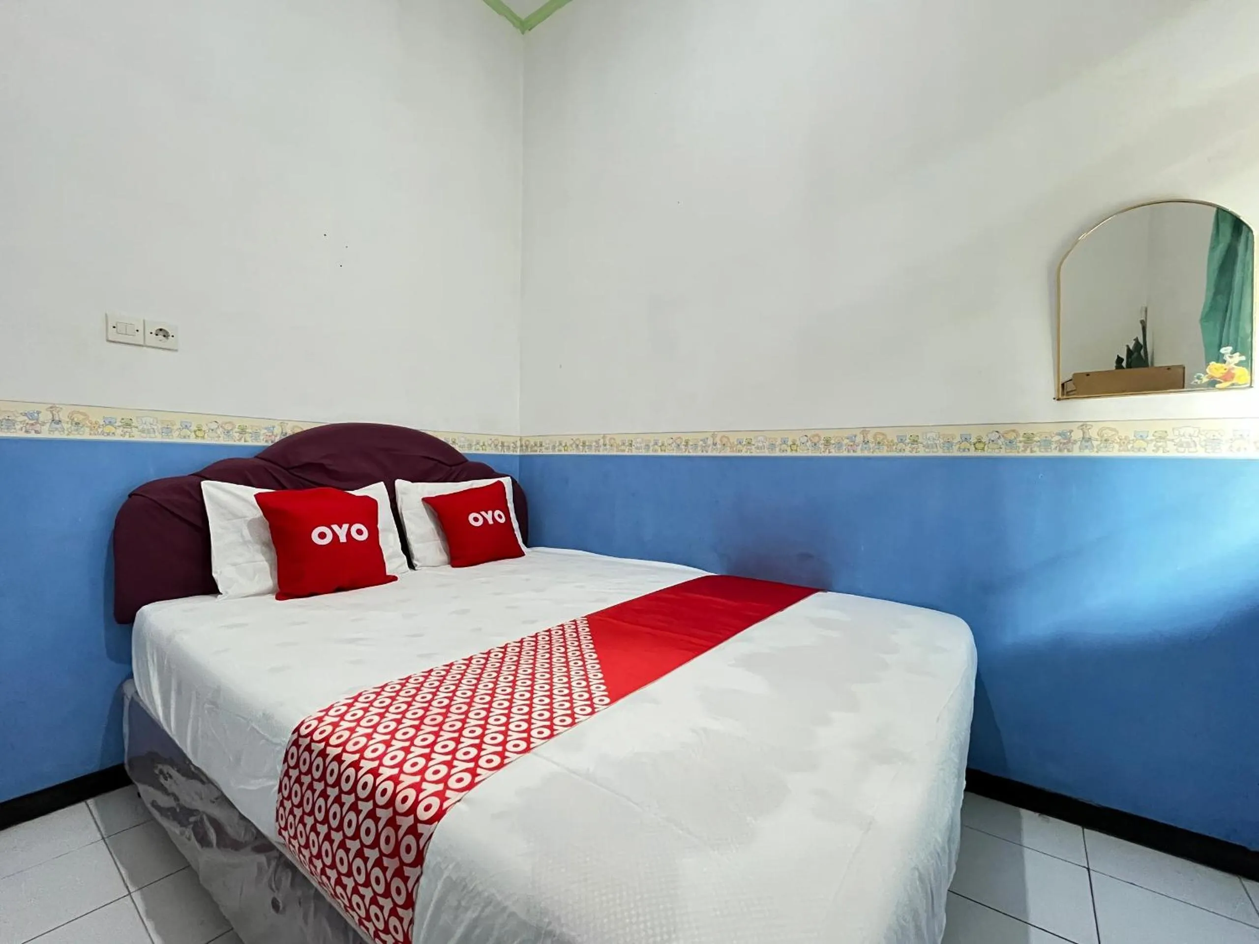 Bedroom, Bed in Hotel O Villa Cemara Syariah