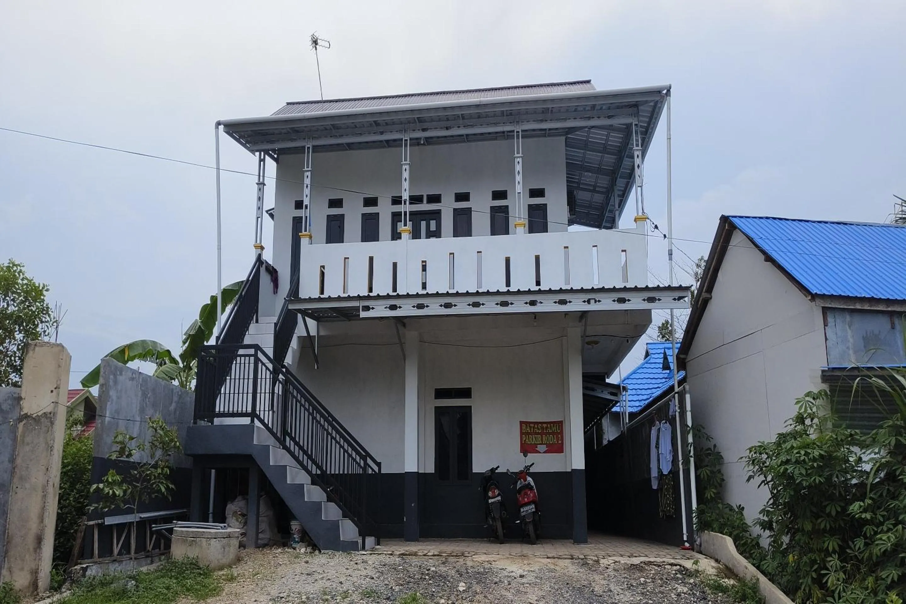Facade/entrance in Hotel O Penginapan Al-asharNearWarung Acil Ubai
