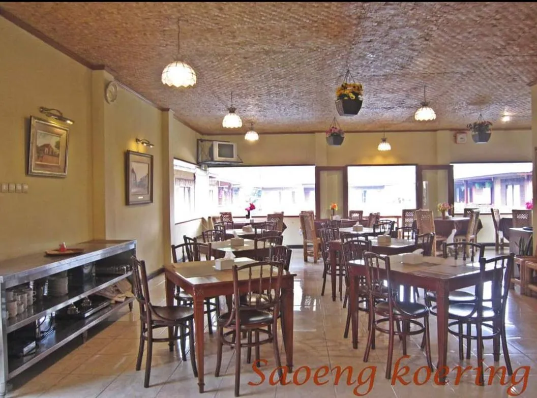 Restaurant/places to eat in Resort Prima Cisarua