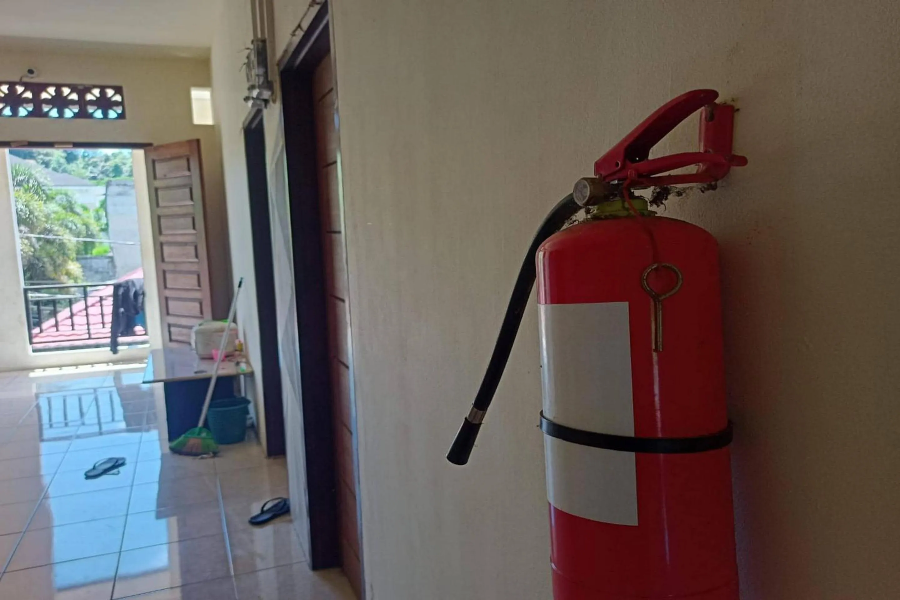 Lobby or reception in Hotel O Pondok Baruga 777 Near Sarewo Musik Studio Kendari