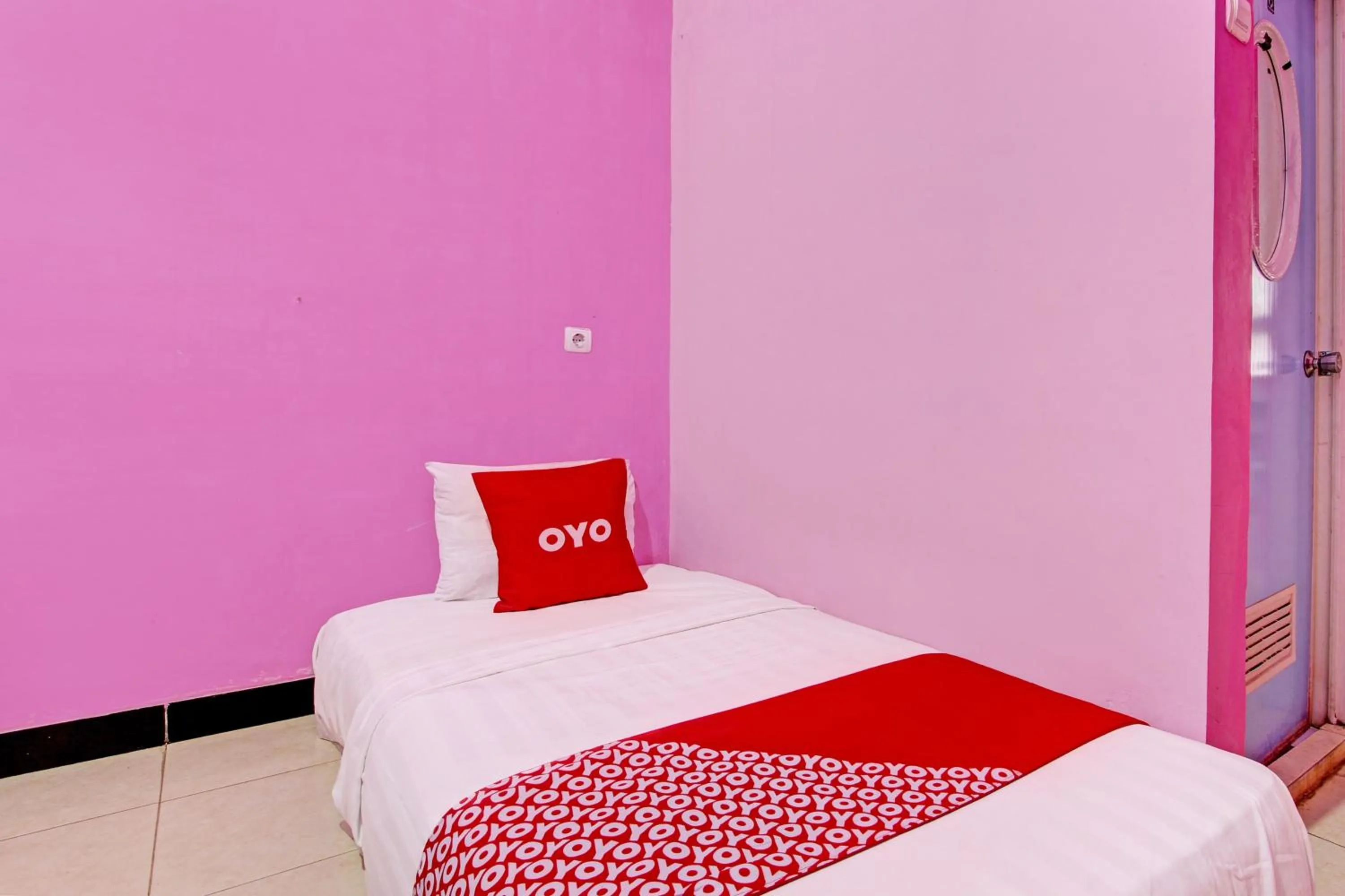 Bedroom in OYO 93660 New Family Hotel Syariah