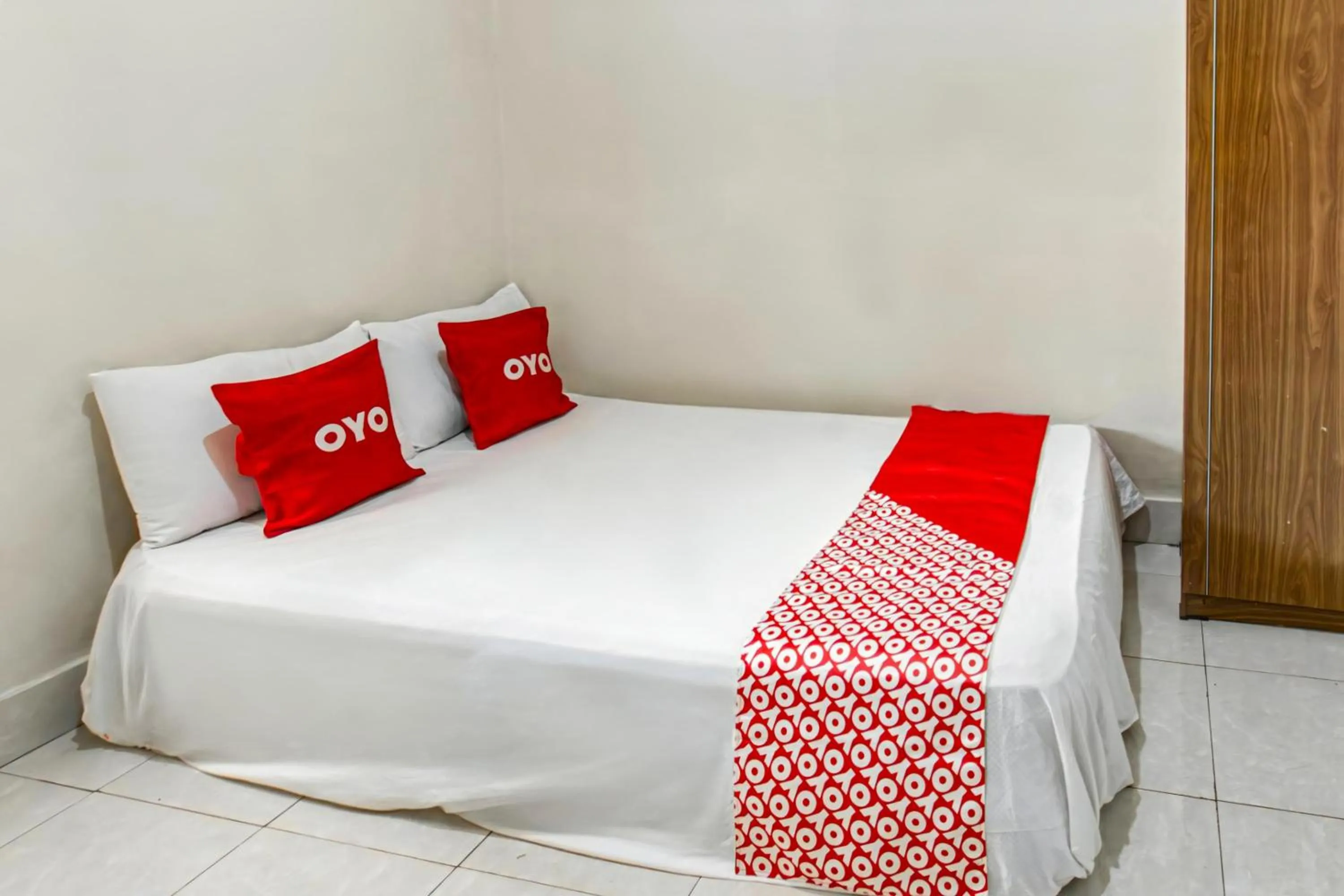 Bedroom, Bed in Hotel O Puri Batu Bolong