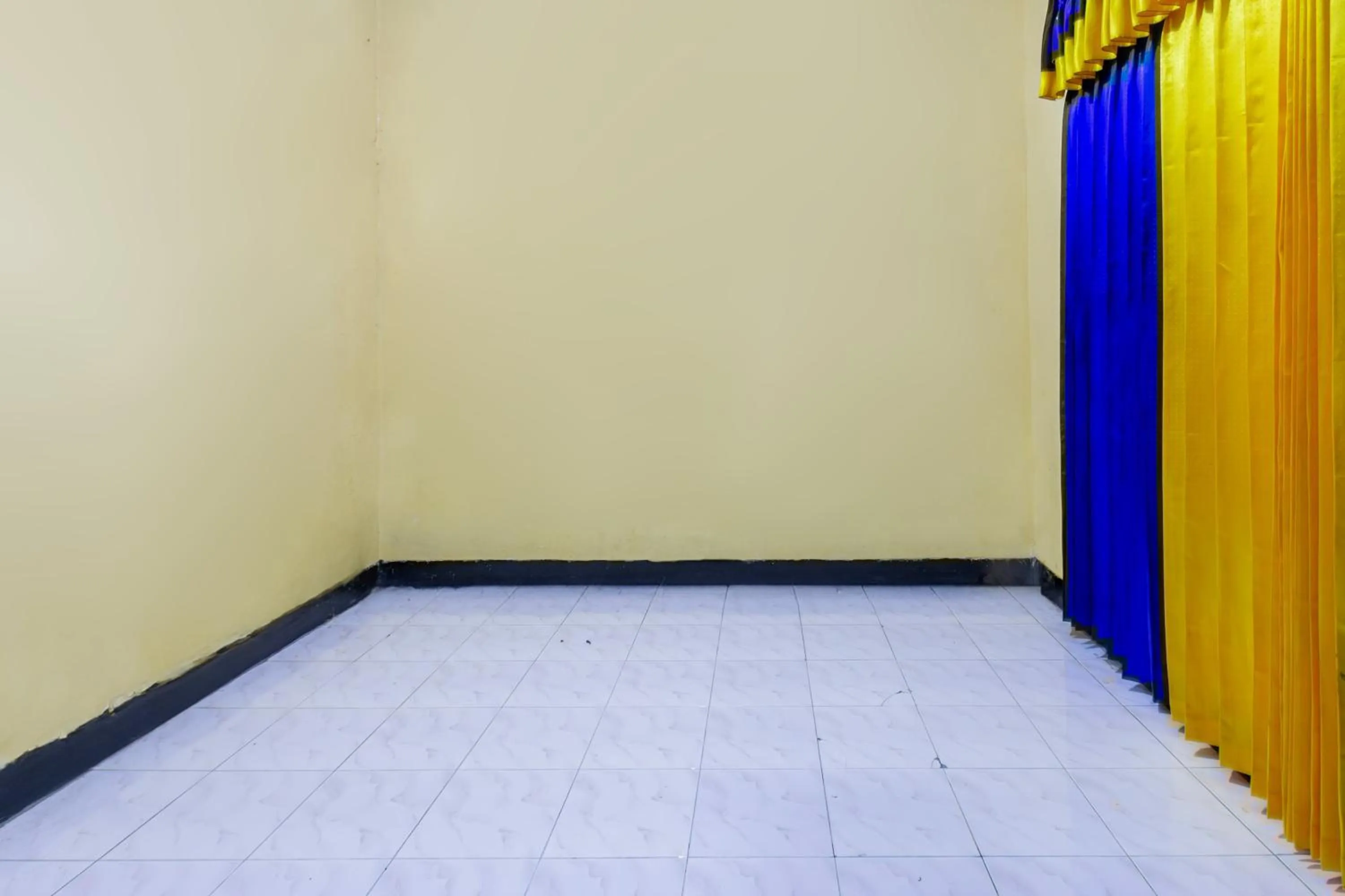 Lobby or reception in Hotel O Lestari Homestay