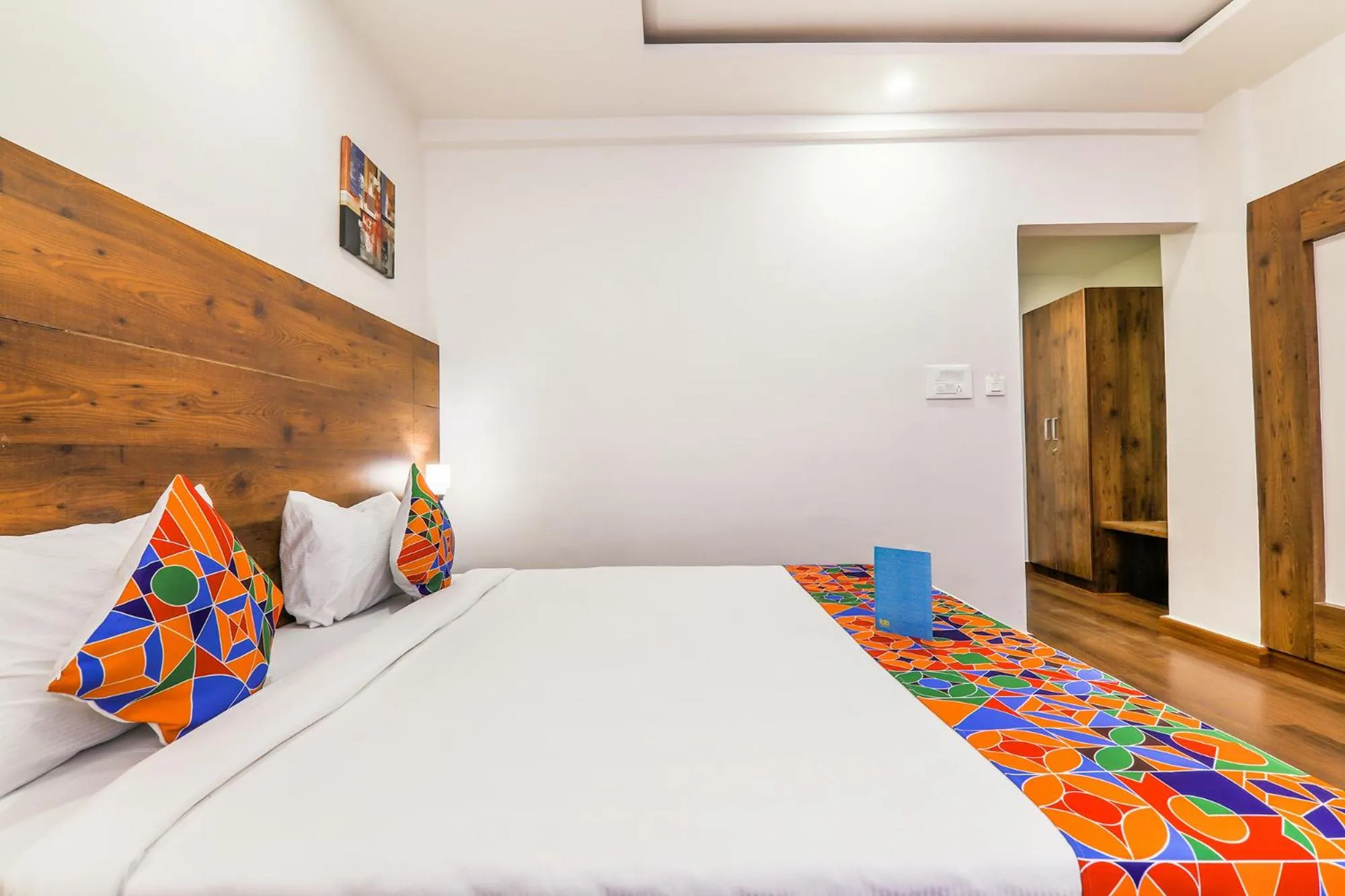 Bed in FabHotel Vista Suites - Frazer Town