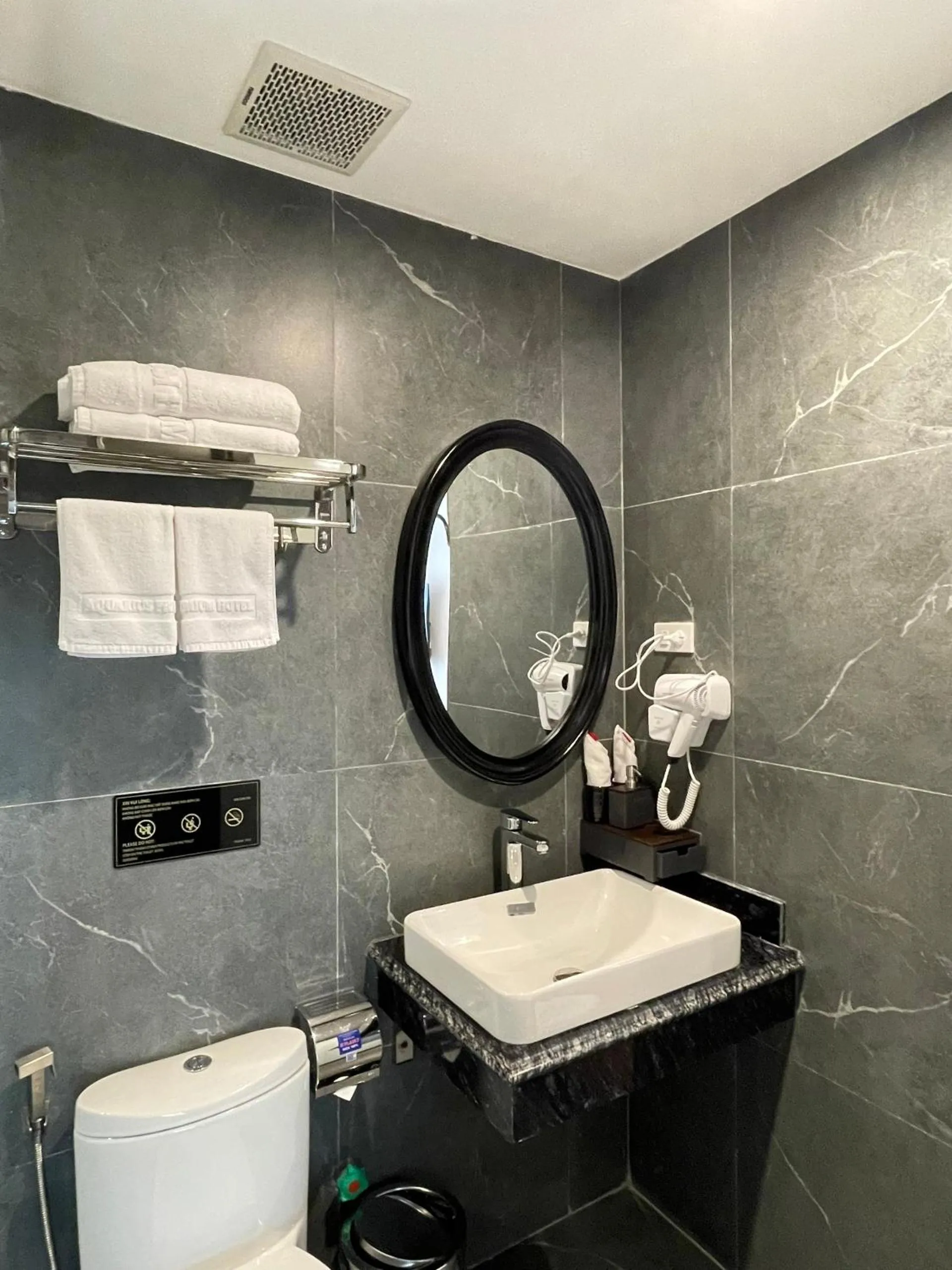 Bathroom in Aquarius Premium Hotel