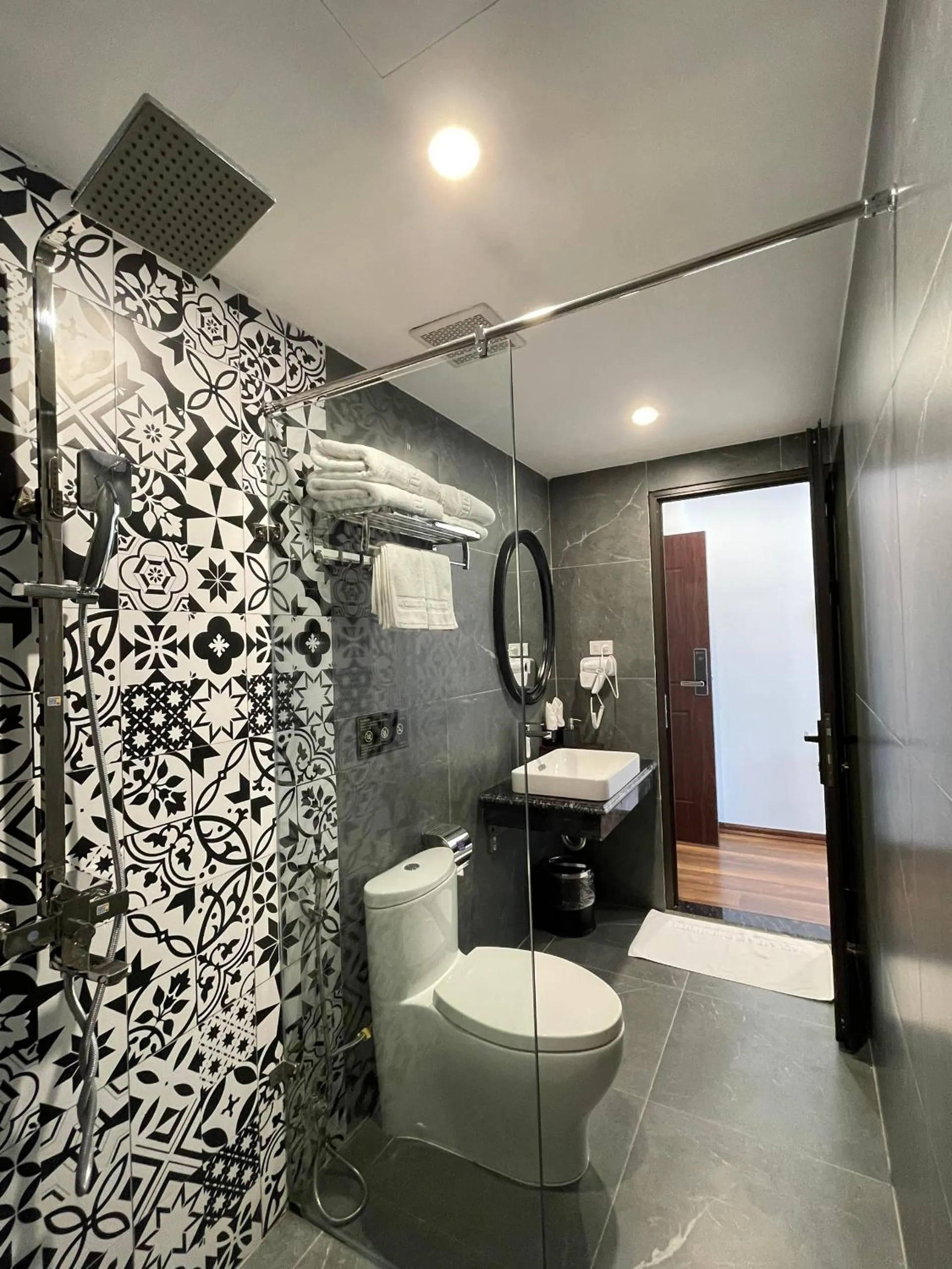 Bathroom in Aquarius Premium Hotel