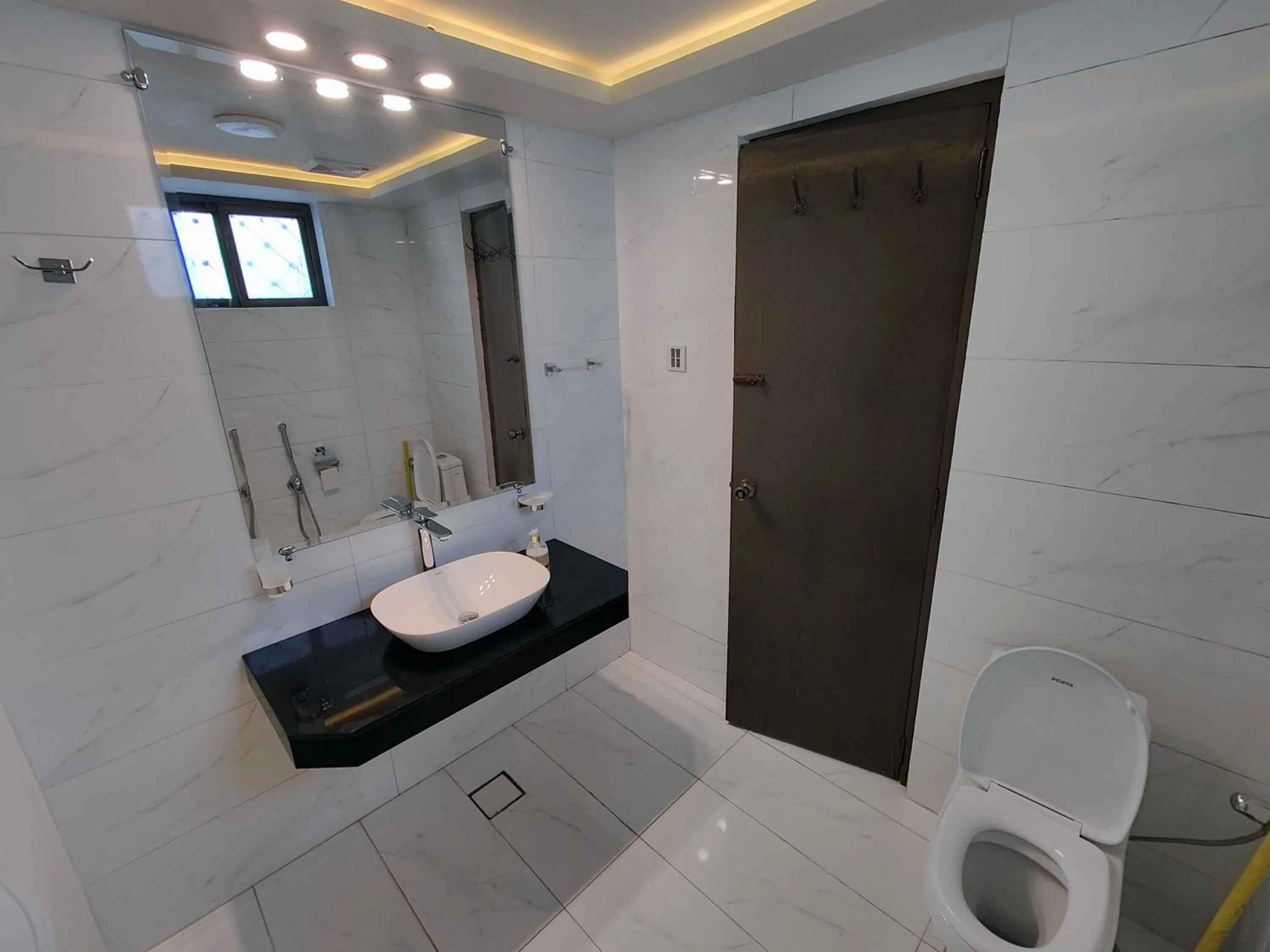 Shower in Aleph Islamabad Guest House