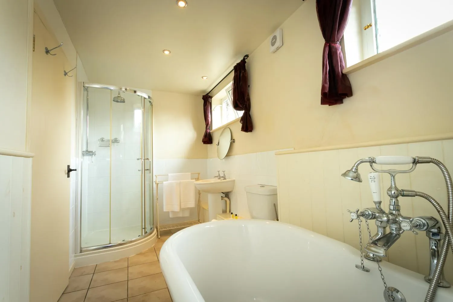 Bathroom in The Collyweston Slater