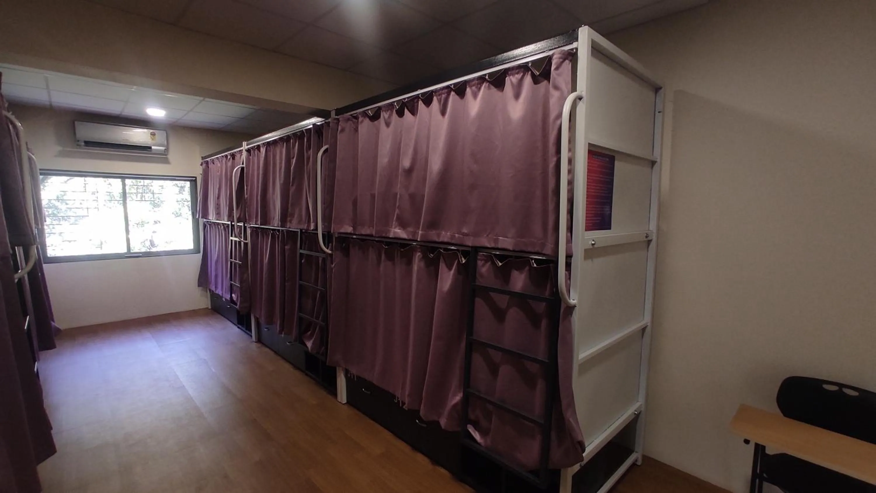 bunk bed in Hostells