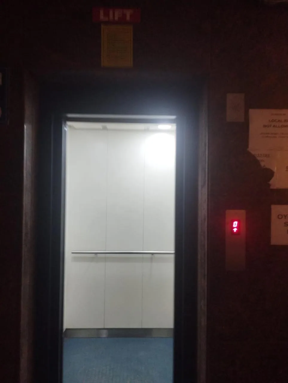 elevator in Grand Ocean inn