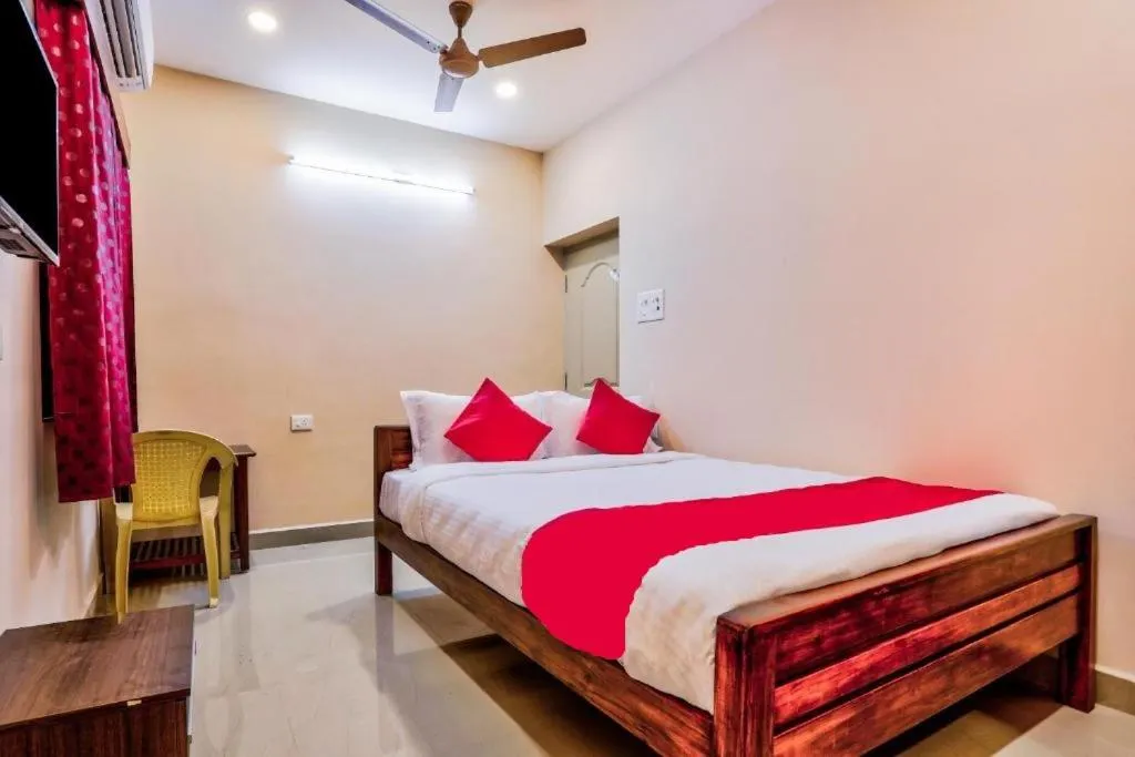 Bed in Grand Ocean inn