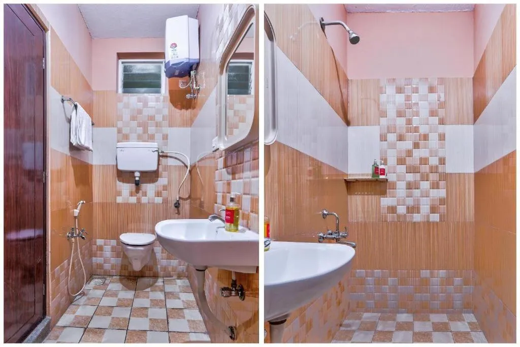 Toilet in Grand Ocean inn