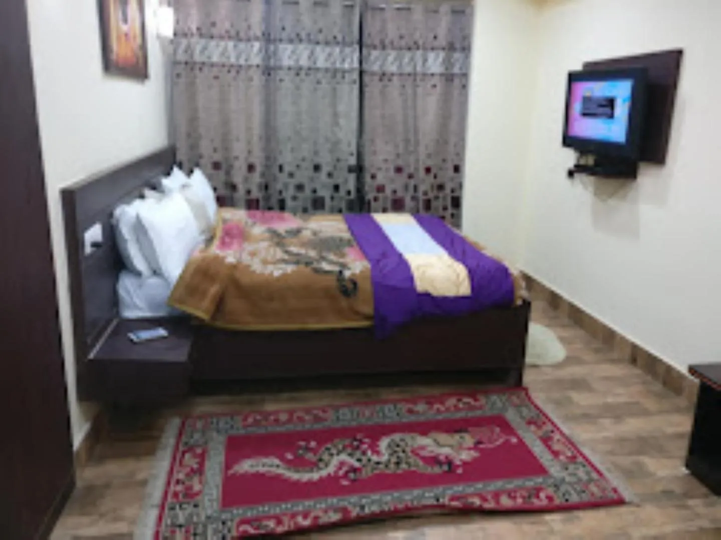 Bed in Hotel Golden Dolma