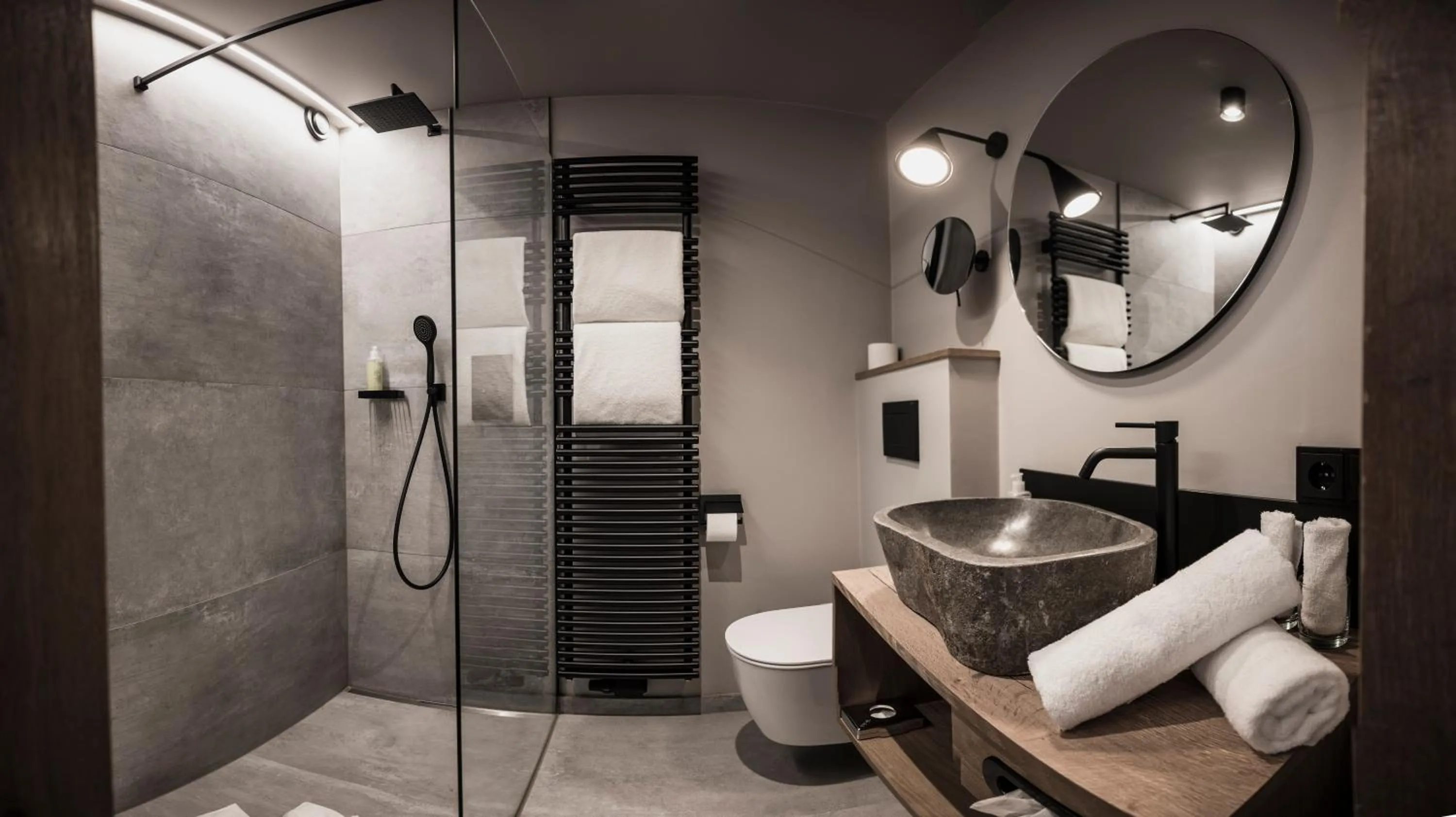 Shower in Verwöhn-Wellnesshotel Walserhof