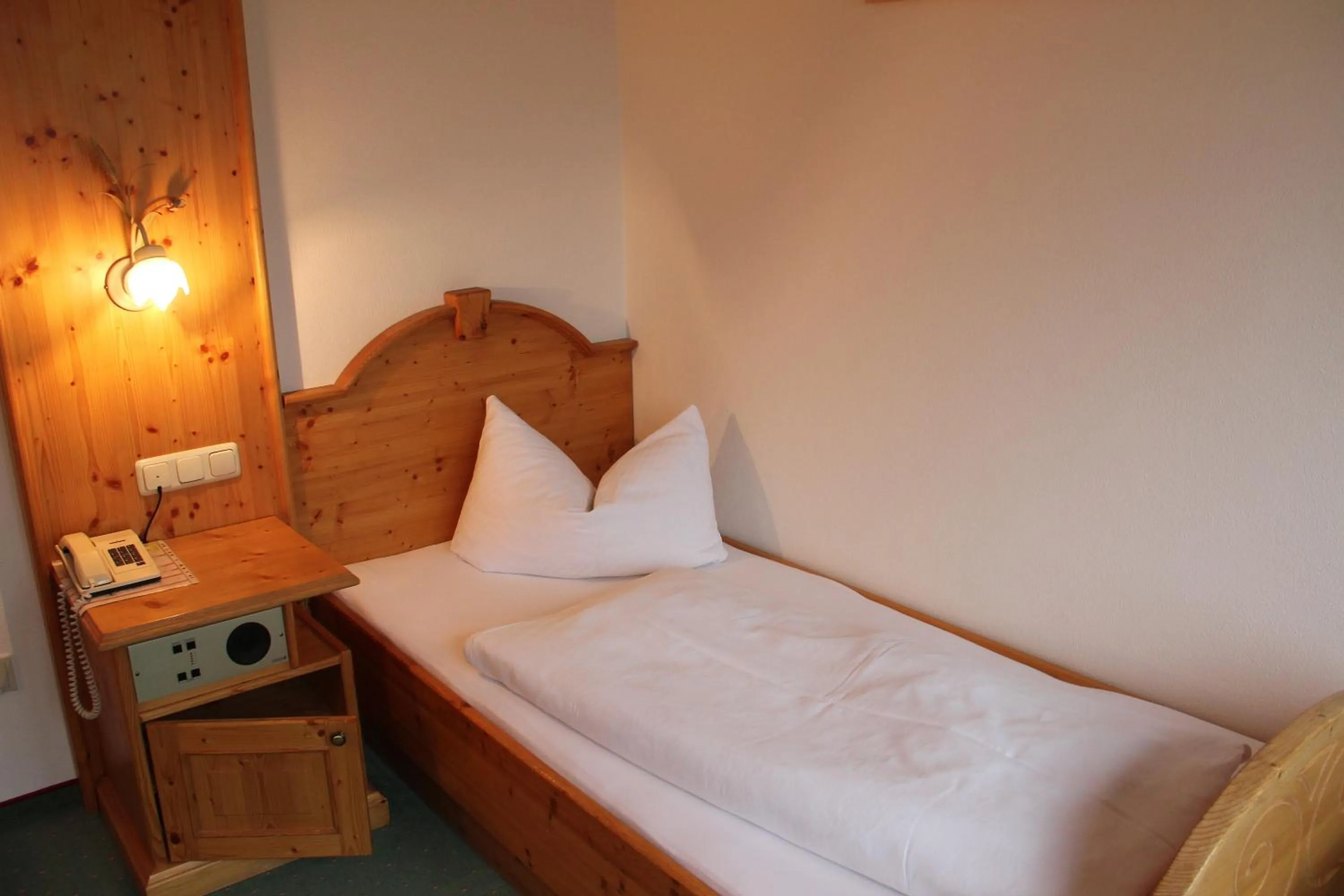 Bedroom, Bed in Panorama-Hotel Winklerhof