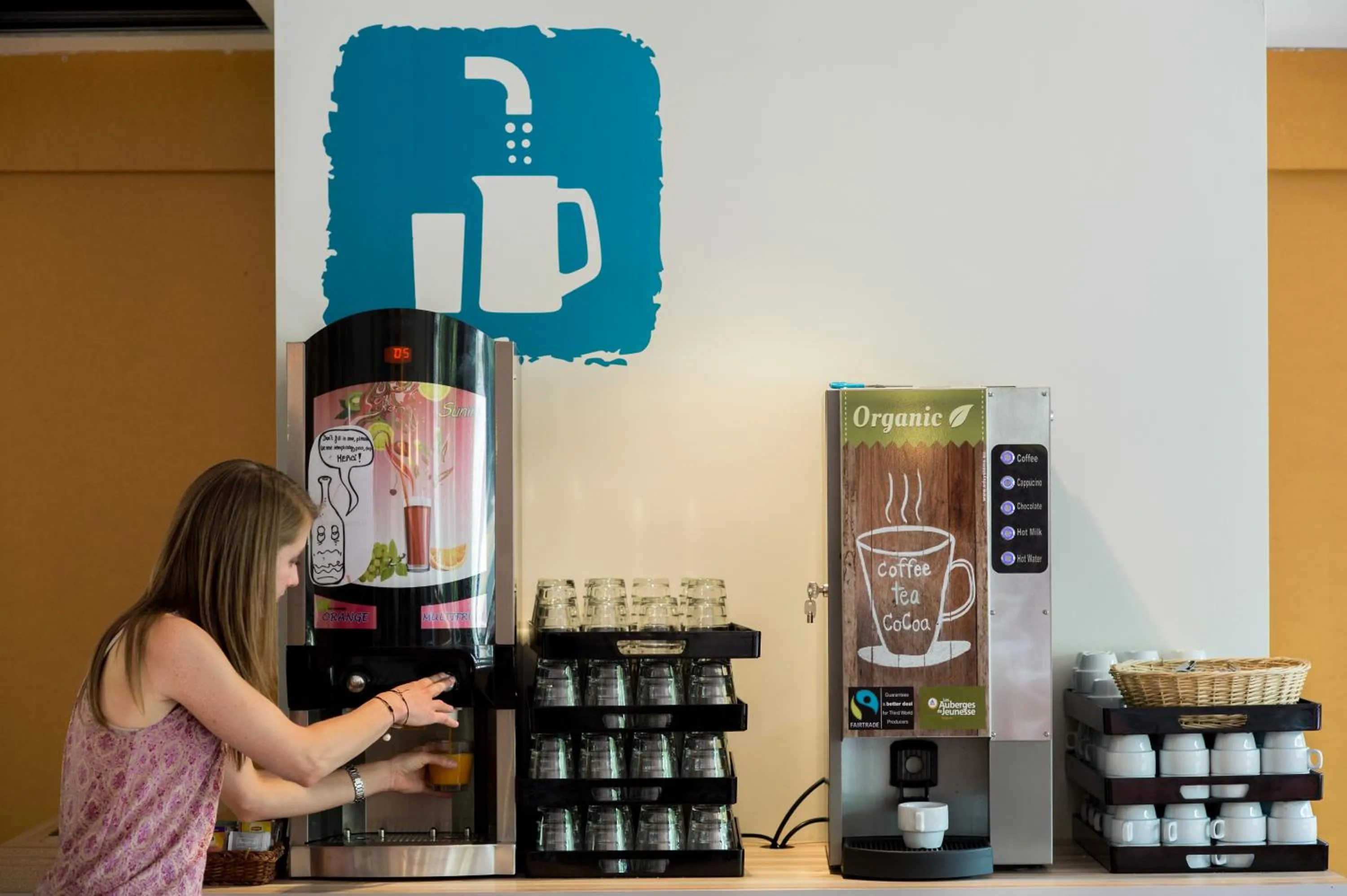 Restaurant/places to eat in HI Malmedy Hostel