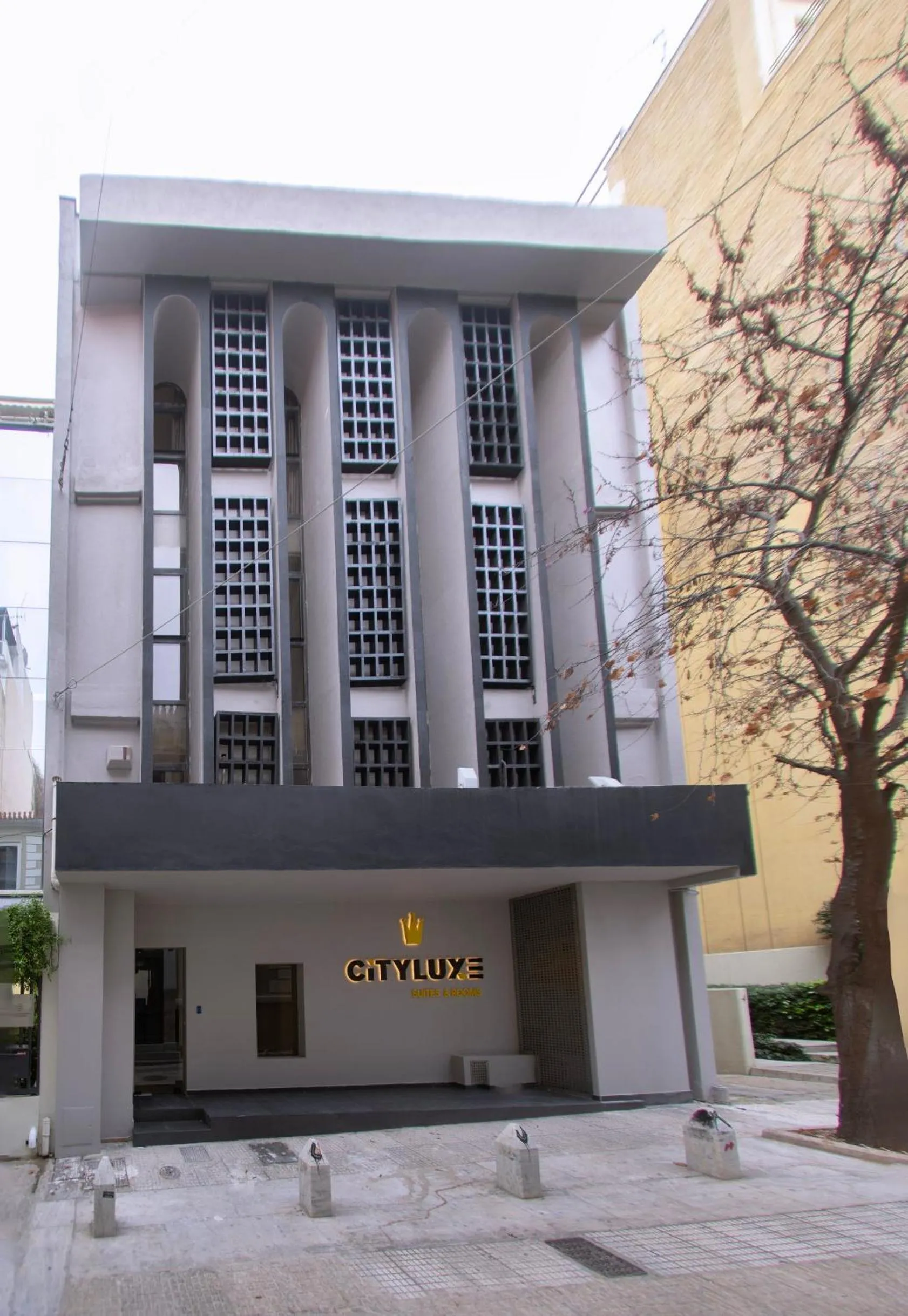 Property building in CITYLUXE Suites & Rooms