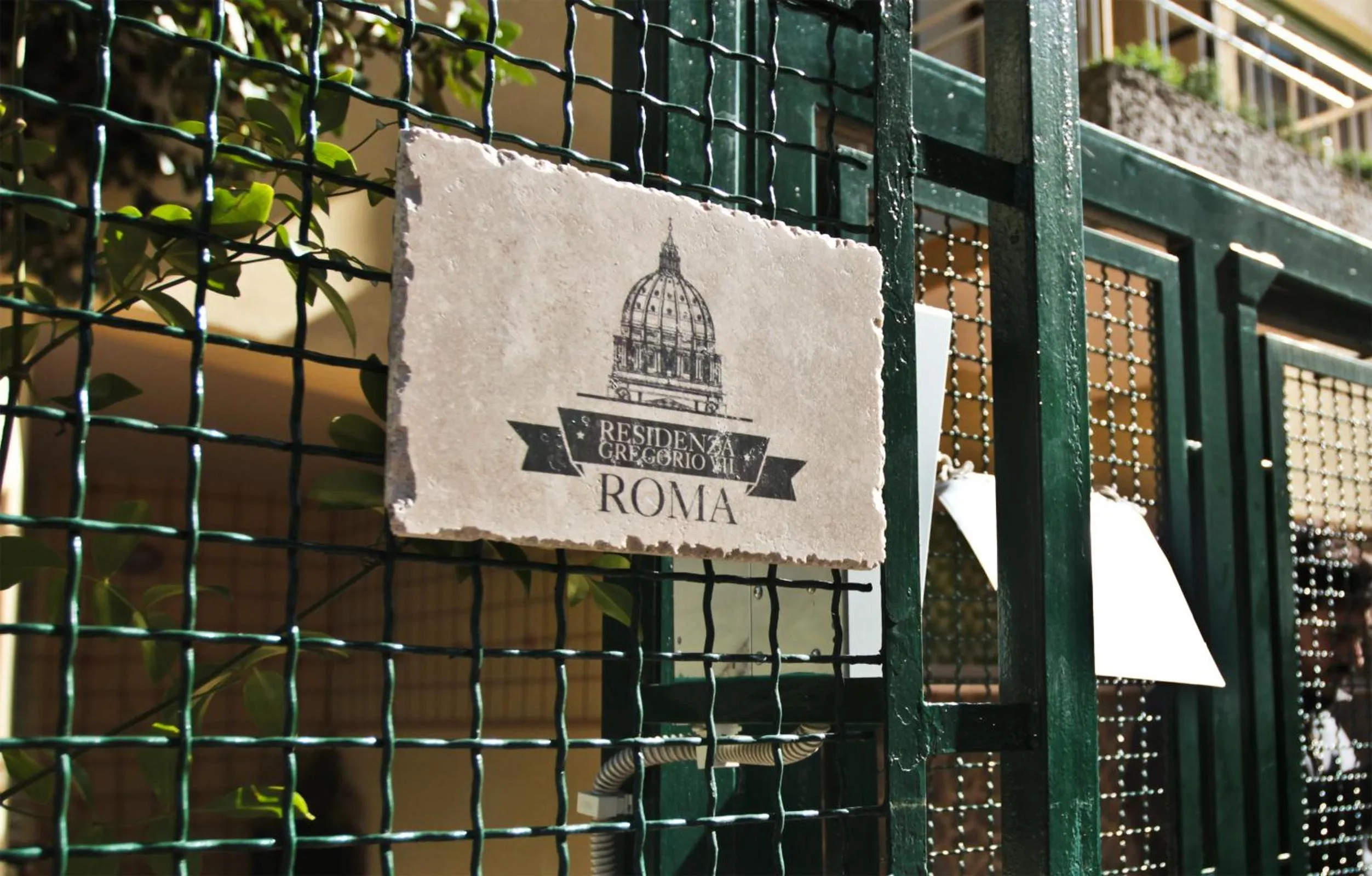 Facade/entrance in B&B Residenza Gregorio VII
