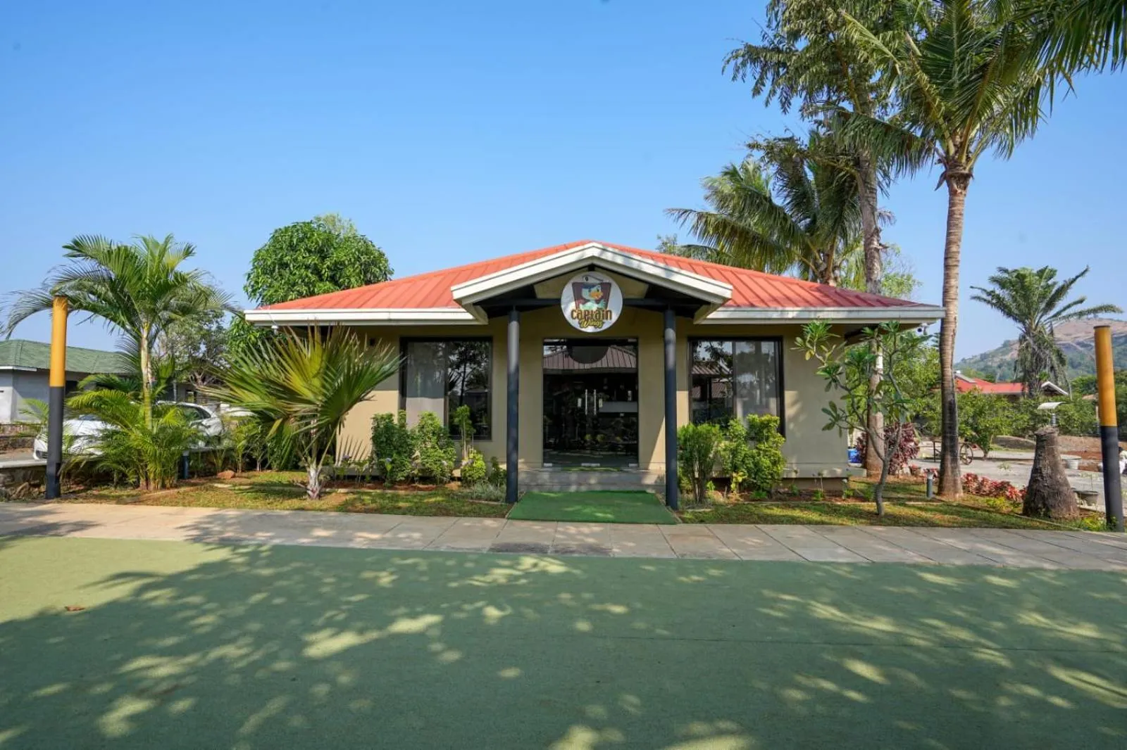Restaurant/places to eat in E&G Green Courts Resort at Koroli Hill Station