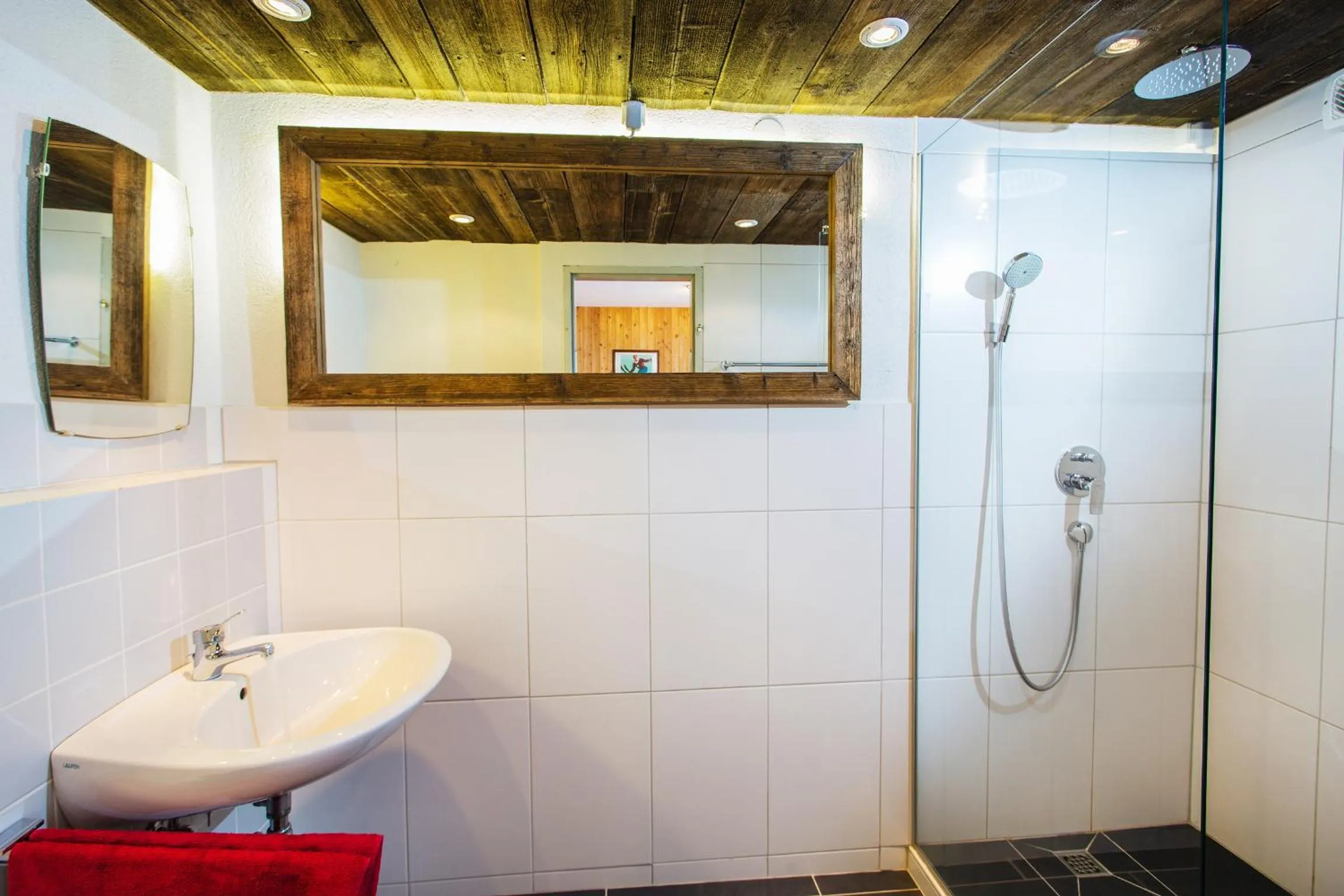 Bathroom in Alpengasthof Paletti