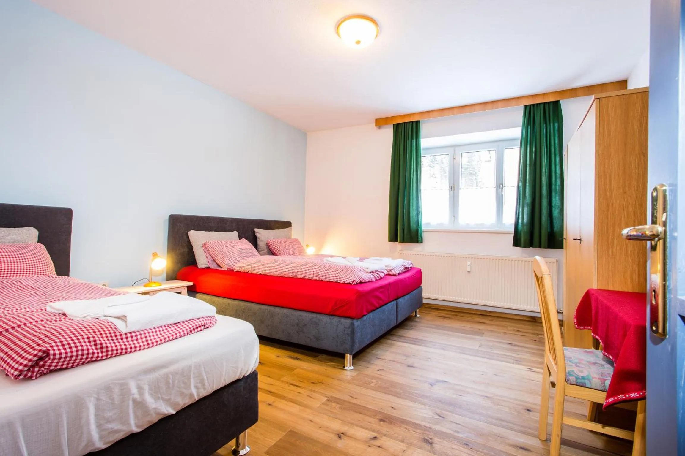 Bedroom, Bed in Alpengasthof Paletti